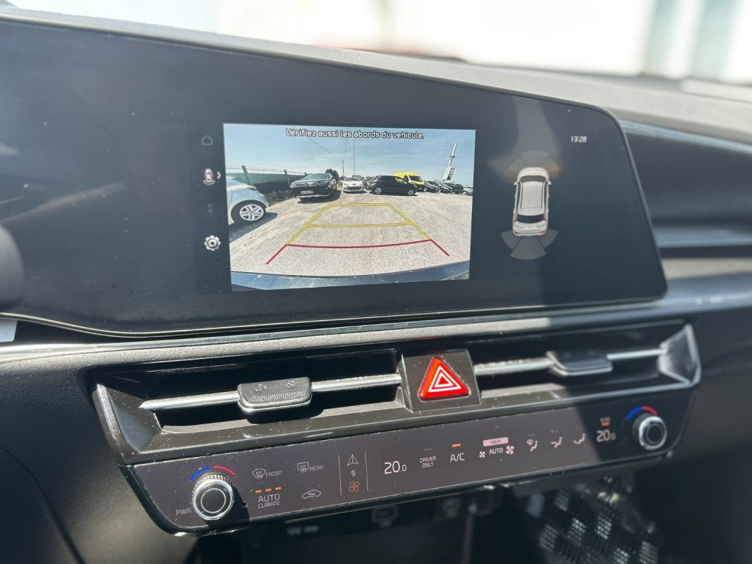 Kia Niro Premium DCT