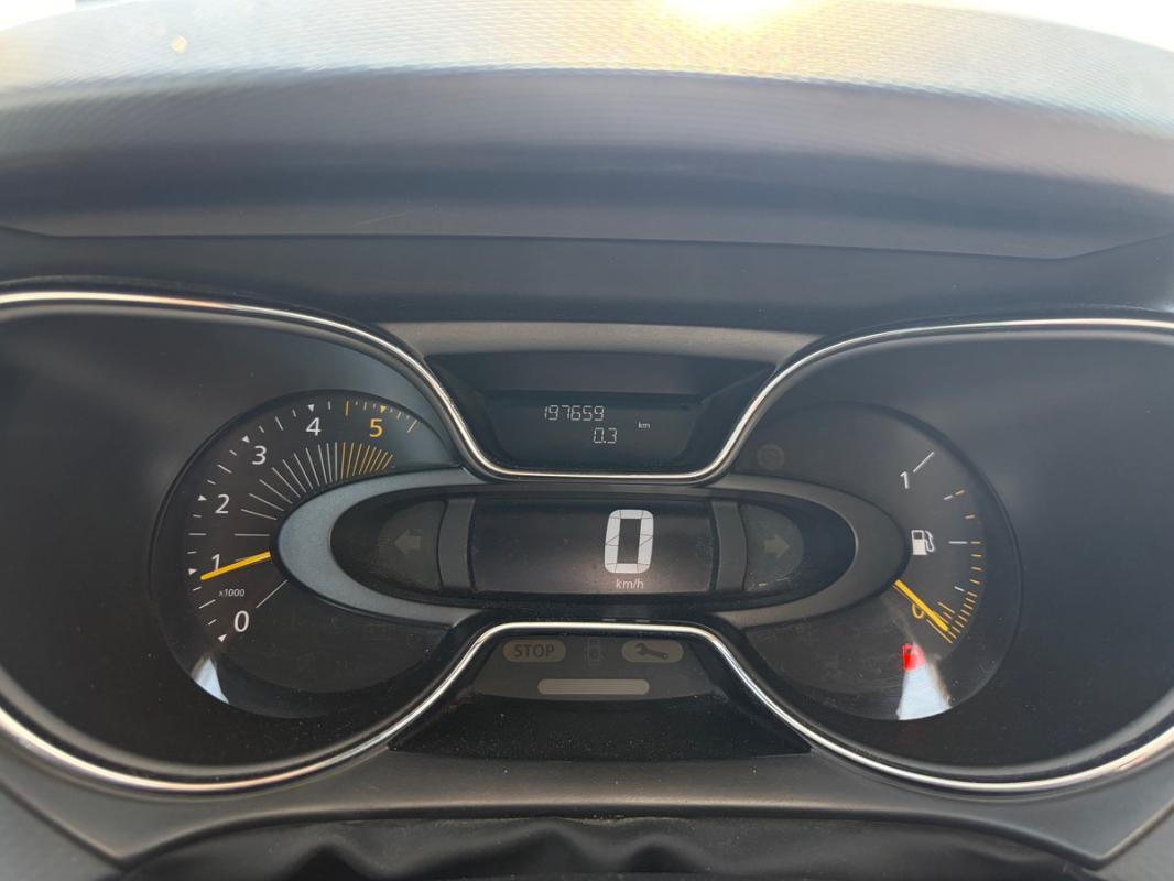 Renault Captur 2014 1.5 dCi 1ERE MAIN TOUT LE SUIVIE D ENTRETIEN RADARS BLUETOOTH USB AUX