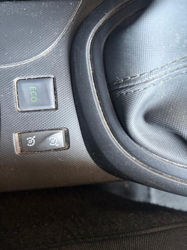 Renault Captur 2014 1.5 dCi 1ERE MAIN TOUT LE SUIVIE D ENTRETIEN RADARS BLUETOOTH USB AUX