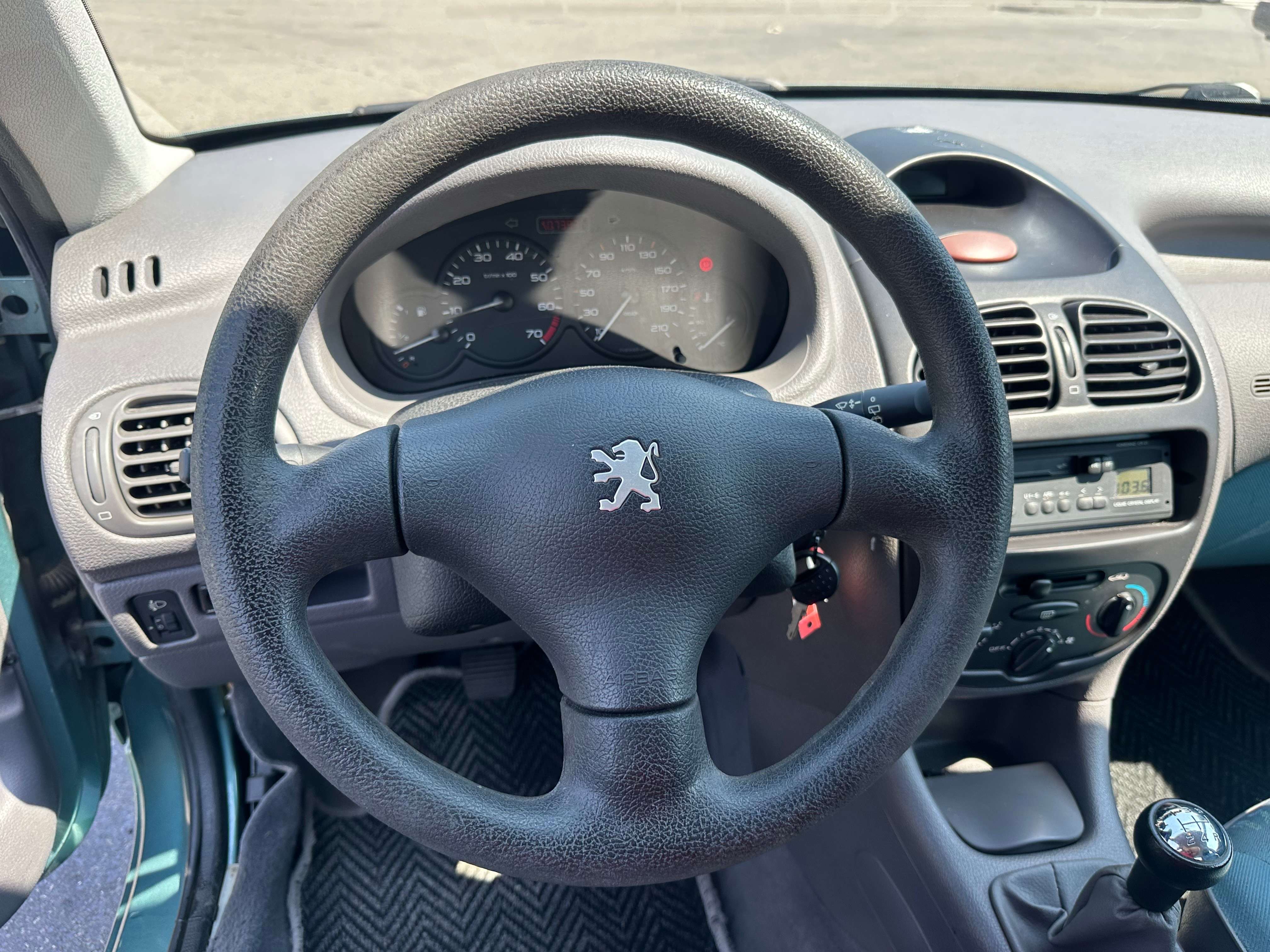 Peugeot 206 1.1i