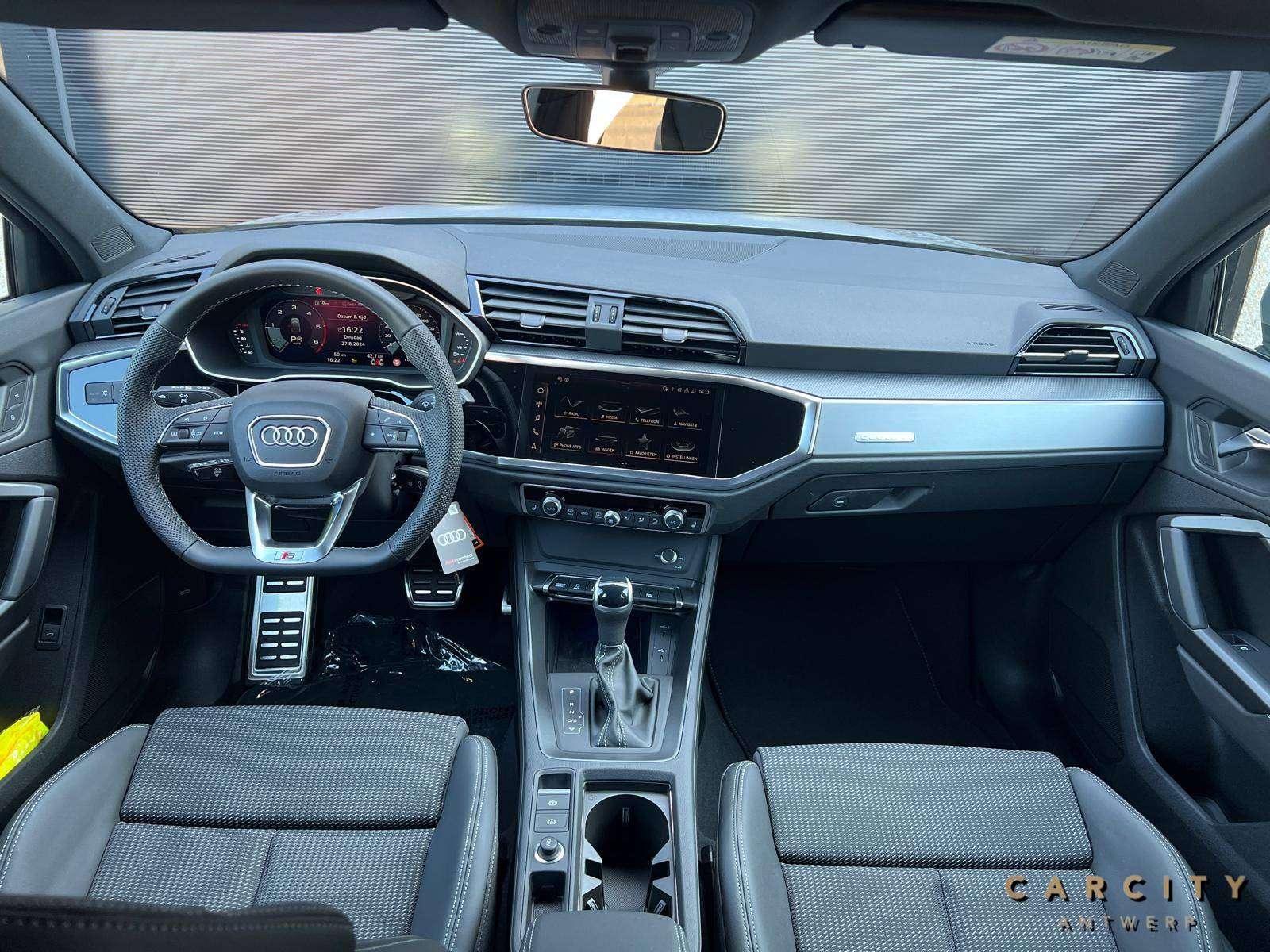 Audi Q3 Q3 Sportback 40 TDi Quattro S line S tronic | NARDO GRIJS | PANO | TREKHAAK | CAMERA |