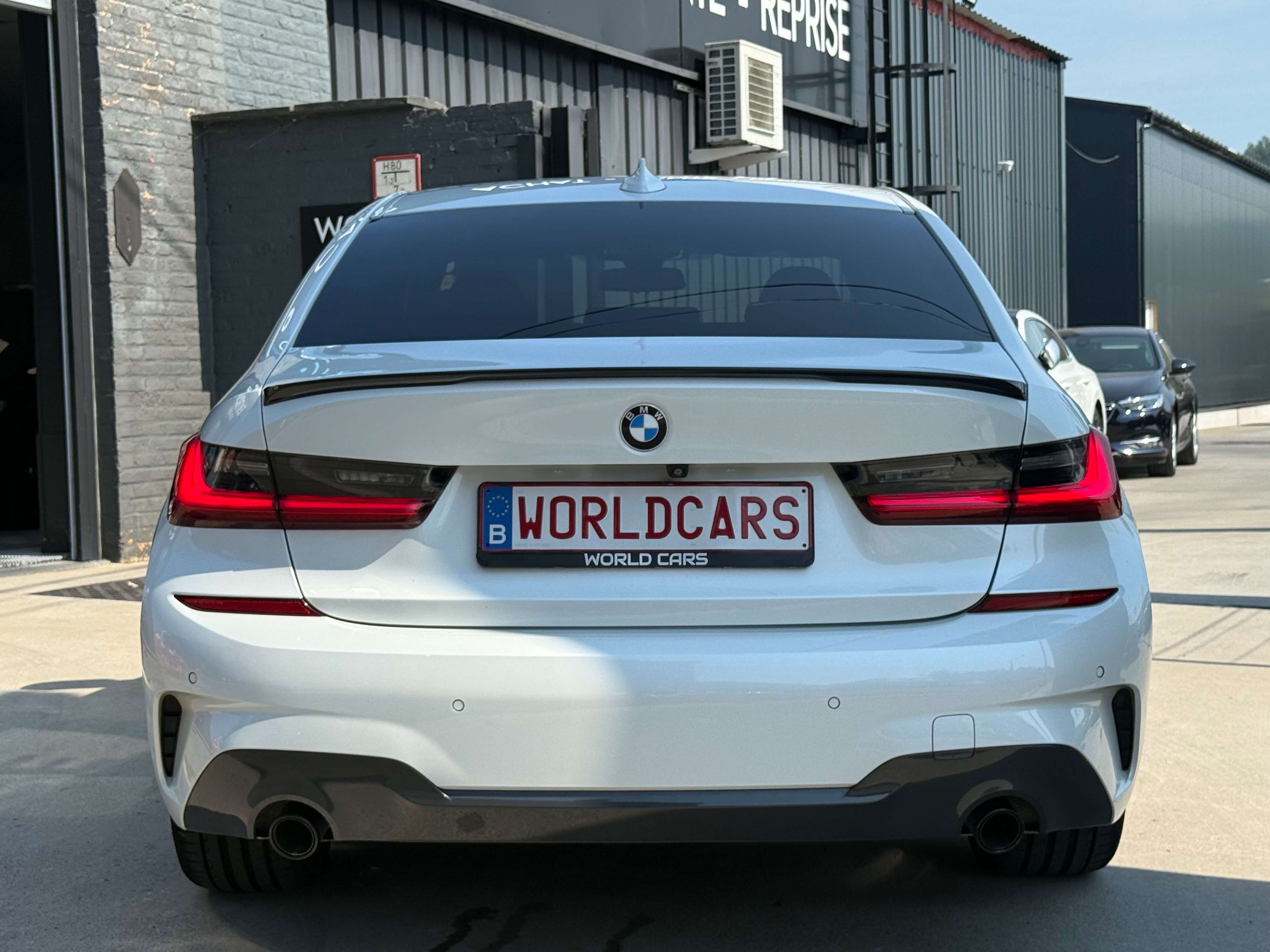 BMW 318 dA PACK M - CAMERA - COCKPIT - PARK ASSIST - FRONT ASSIST - LINE ASSIST - GARANTIE 12MOIS