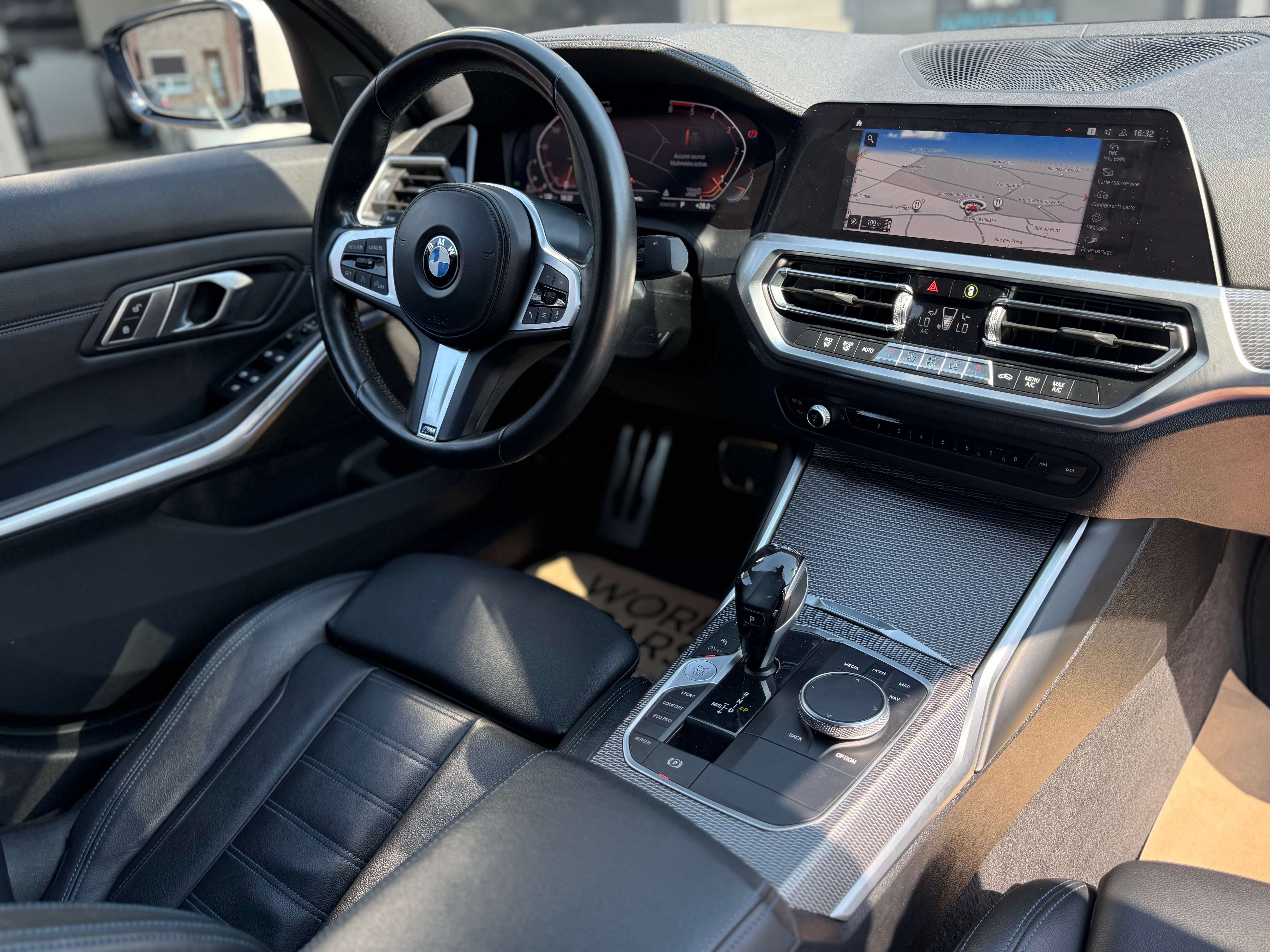 BMW 318 dA PACK M - CAMERA - COCKPIT - PARK ASSIST - FRONT ASSIST - LINE ASSIST - GARANTIE 12MOIS