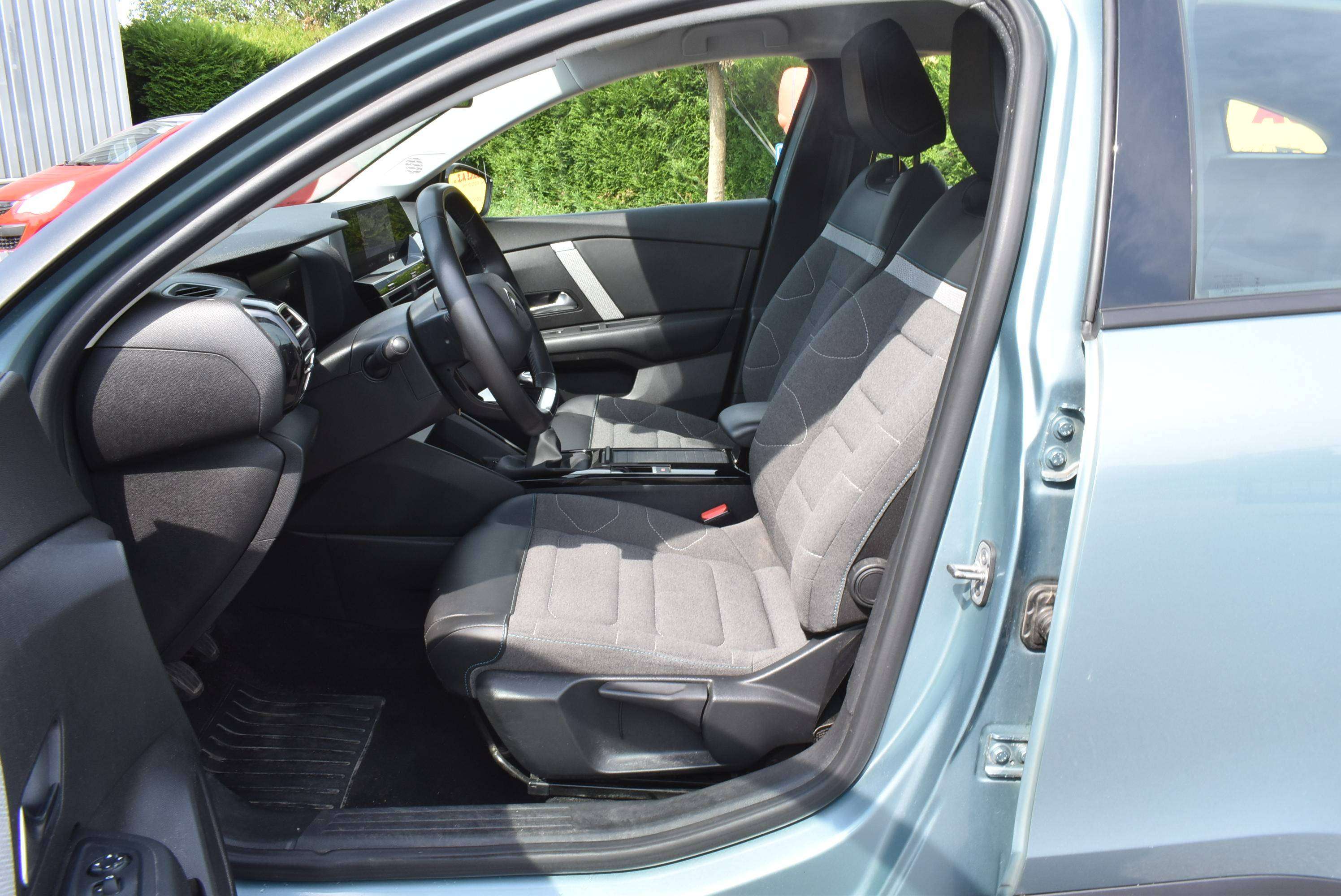 Citroen C4 1.2i Business GPS / CarPlay / Airco