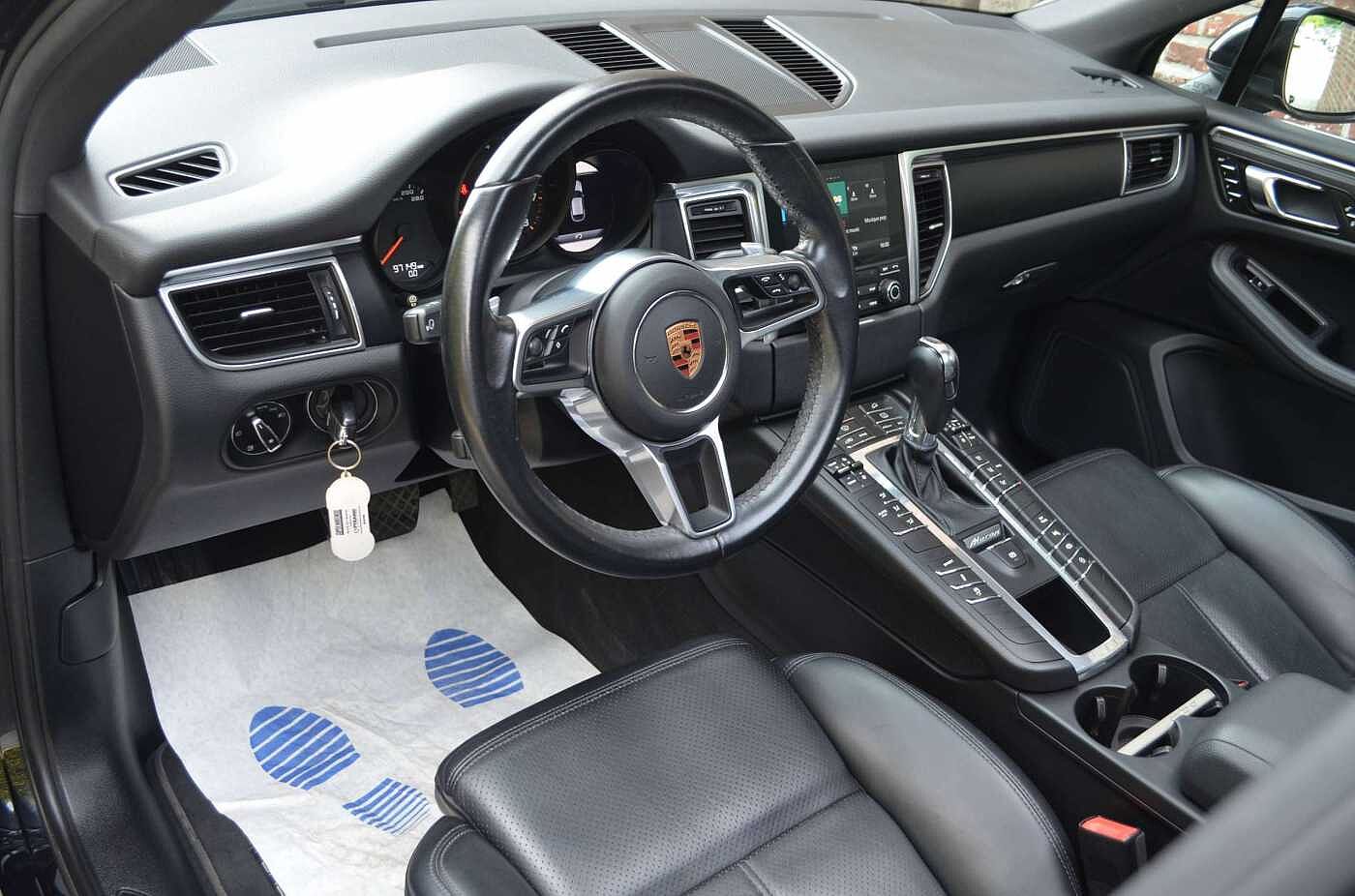 Porsche Macan Macan 2.0T PDK * PANO * SPORTUITLAAT * TREKHAAK
