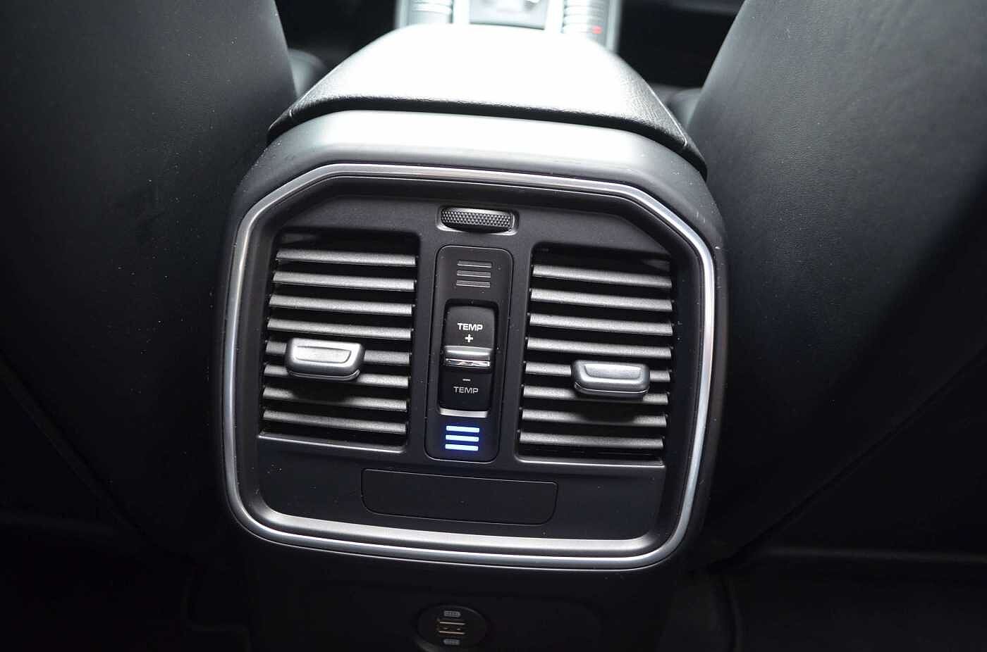 Porsche Macan Macan 2.0T PDK * PANO * SPORTUITLAAT * TREKHAAK