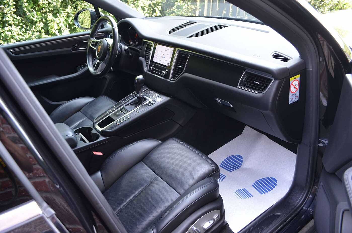 Porsche Macan Macan 2.0T PDK * PANO * SPORTUITLAAT * TREKHAAK