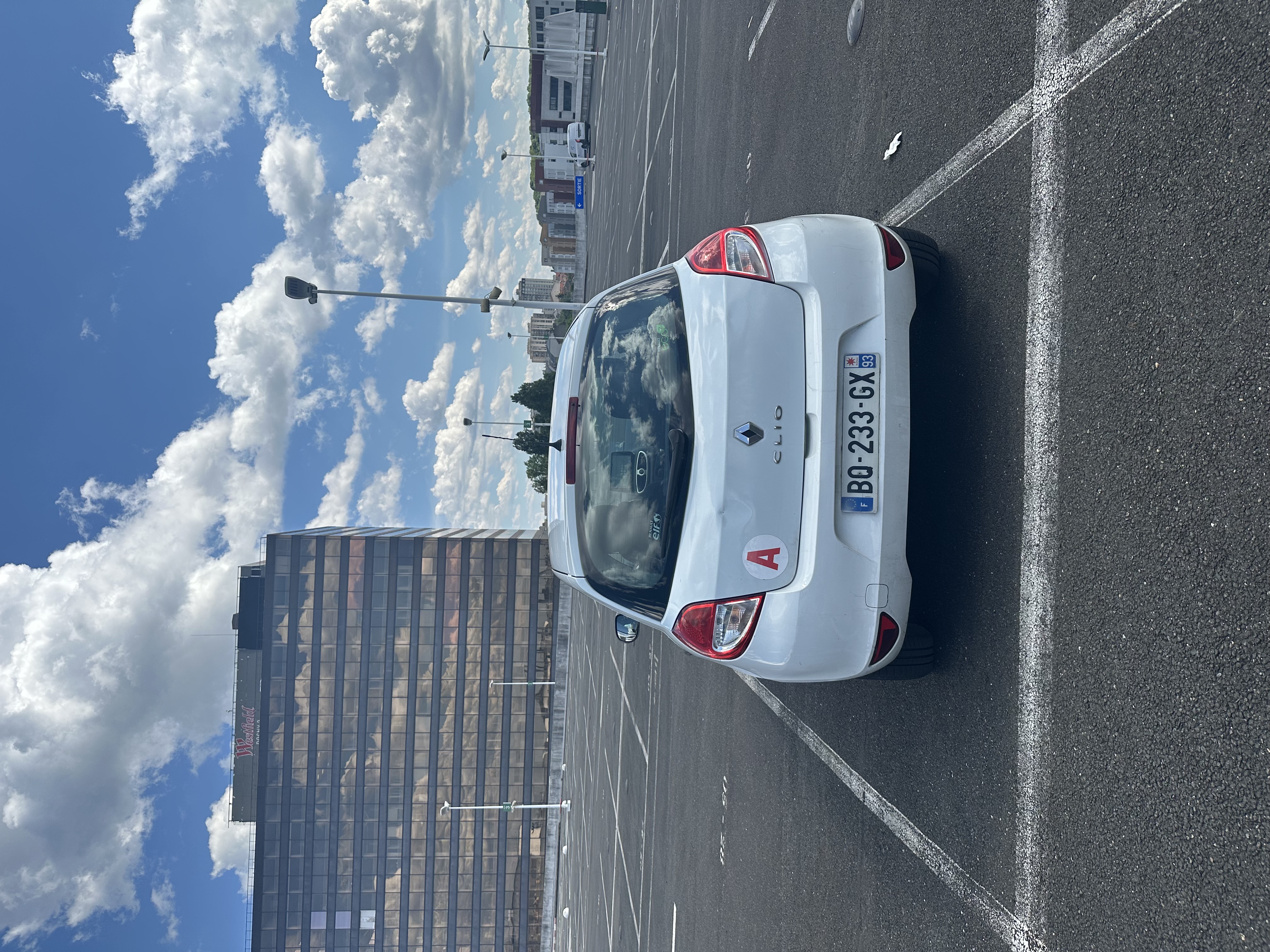 Renault Clio III (2) 1.2 16V 75 AUTHENTIQUE 5P