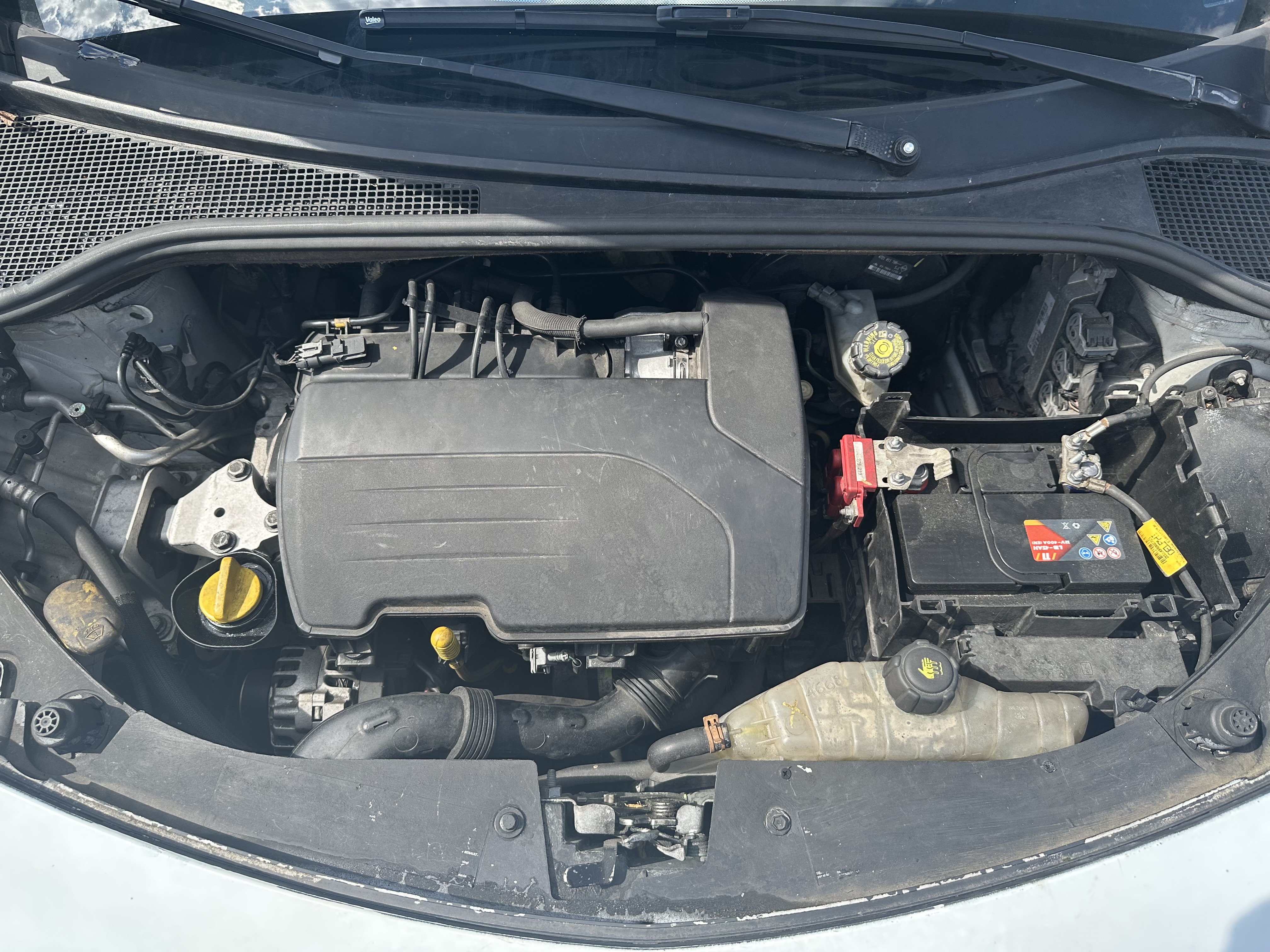 Renault Clio III (2) 1.2 16V 75 AUTHENTIQUE 5P