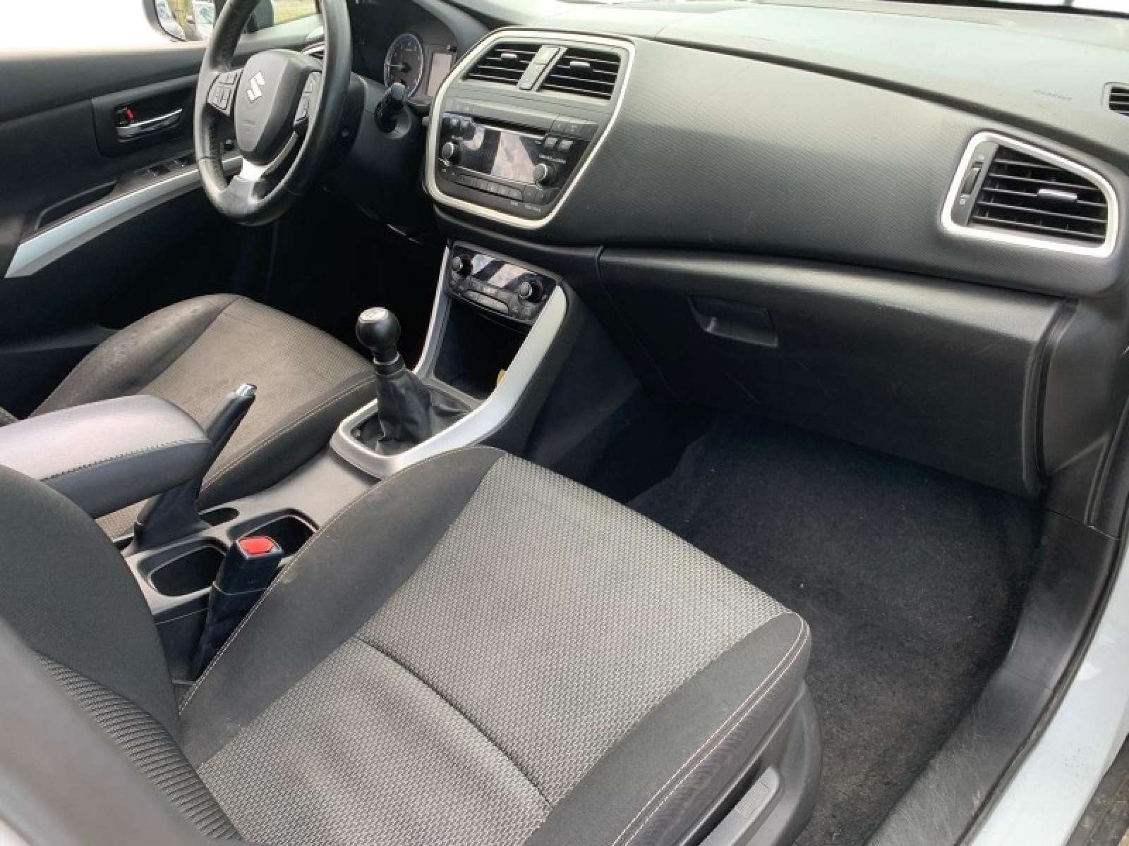 Suzuki SX4 MARCHAND OU EXPORT
