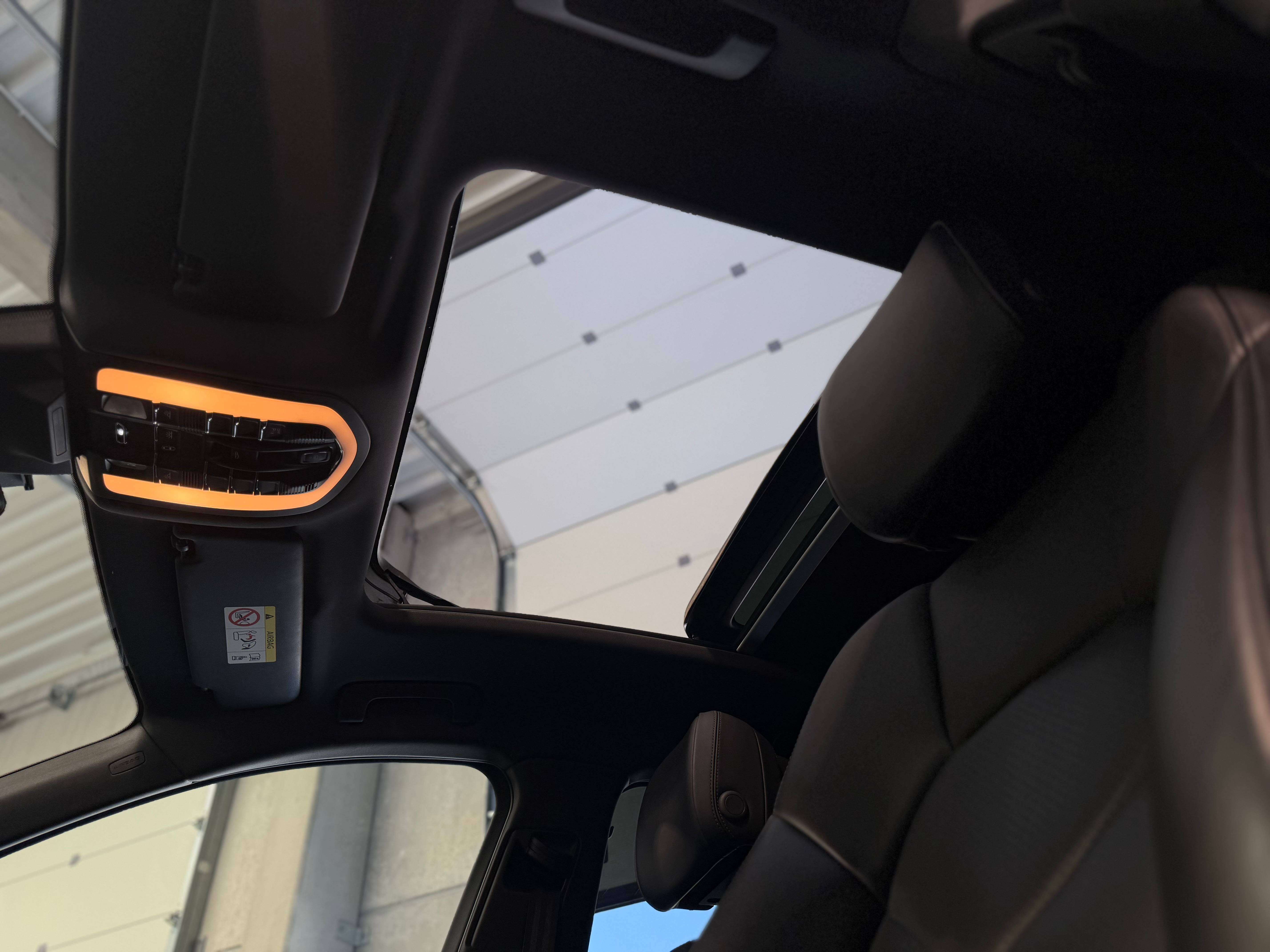Porsche Macan 2.0 Turbo PDK, Toit Ouvrant, Apple Car-Play, Camera de recul