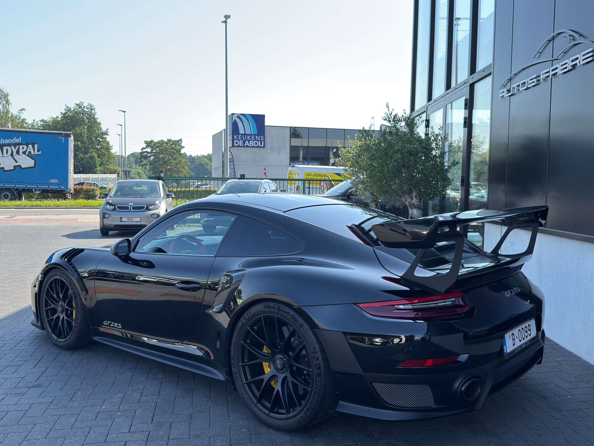 Porsche 911 GT2 RS 3.8 Bi-Turbo PDK Weissach Pack Comfort seats