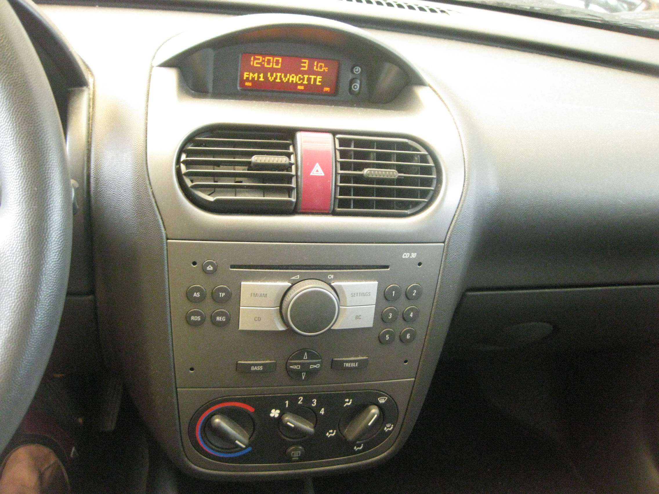 Opel Corsa 1.0i essence 52.000km Ct ok Garantie 1 an