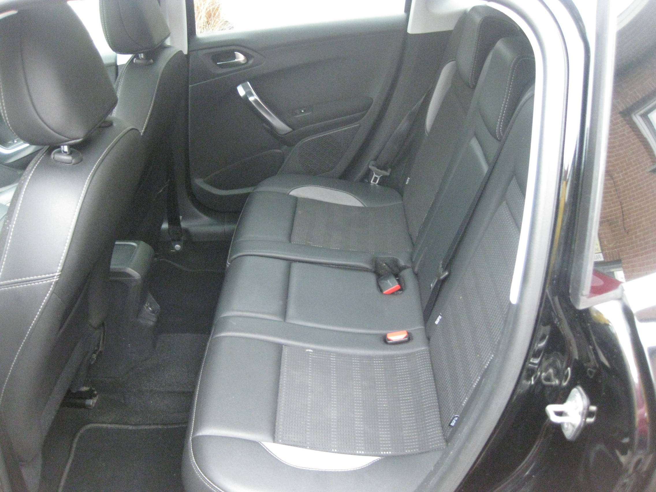 Peugeot 2008 1.6 HDi GPS Clim Toît Panoramique Garantie Euro 6b