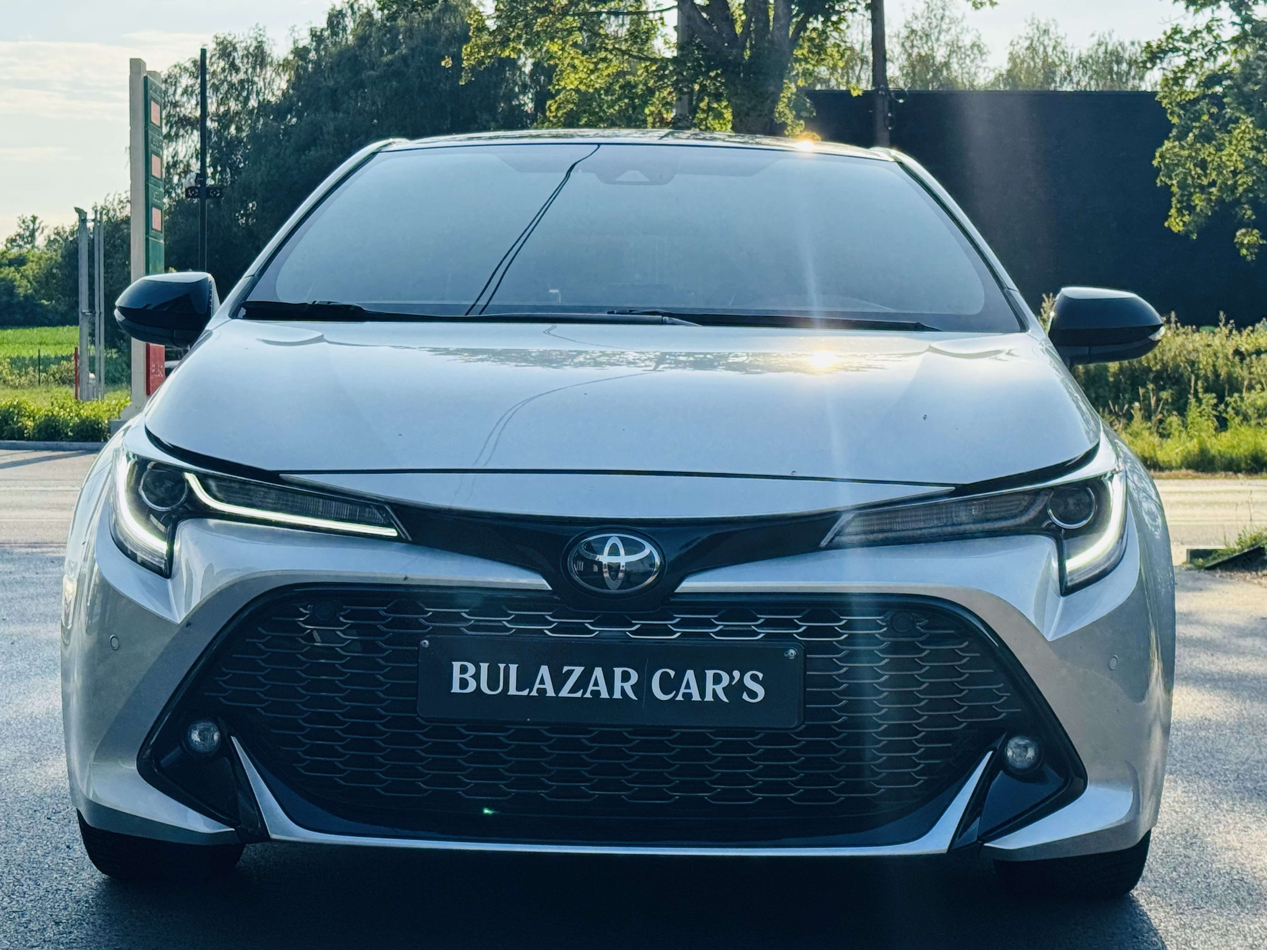 Toyota Corolla Corolla Hybrid 1.8 GR Sport  e-CVT*LED*NAVI*KEYLESS*GARANTIE TOYOTA