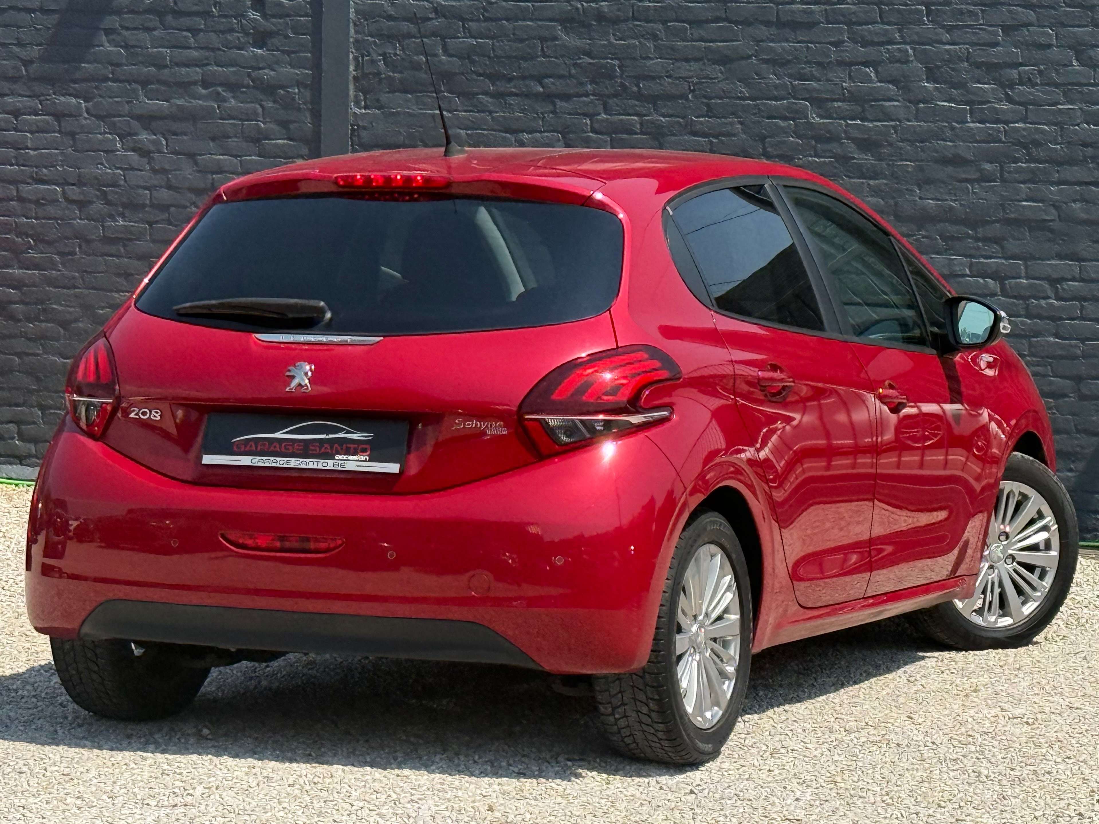 Peugeot 208 208 1.2i Style Edition /CarPlay/Navi/Led/Garantie/