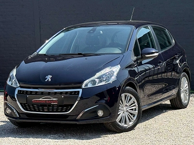 Peugeot 208 208 1.2i Signature /CarPlay/Navi/Led/Garantie/
