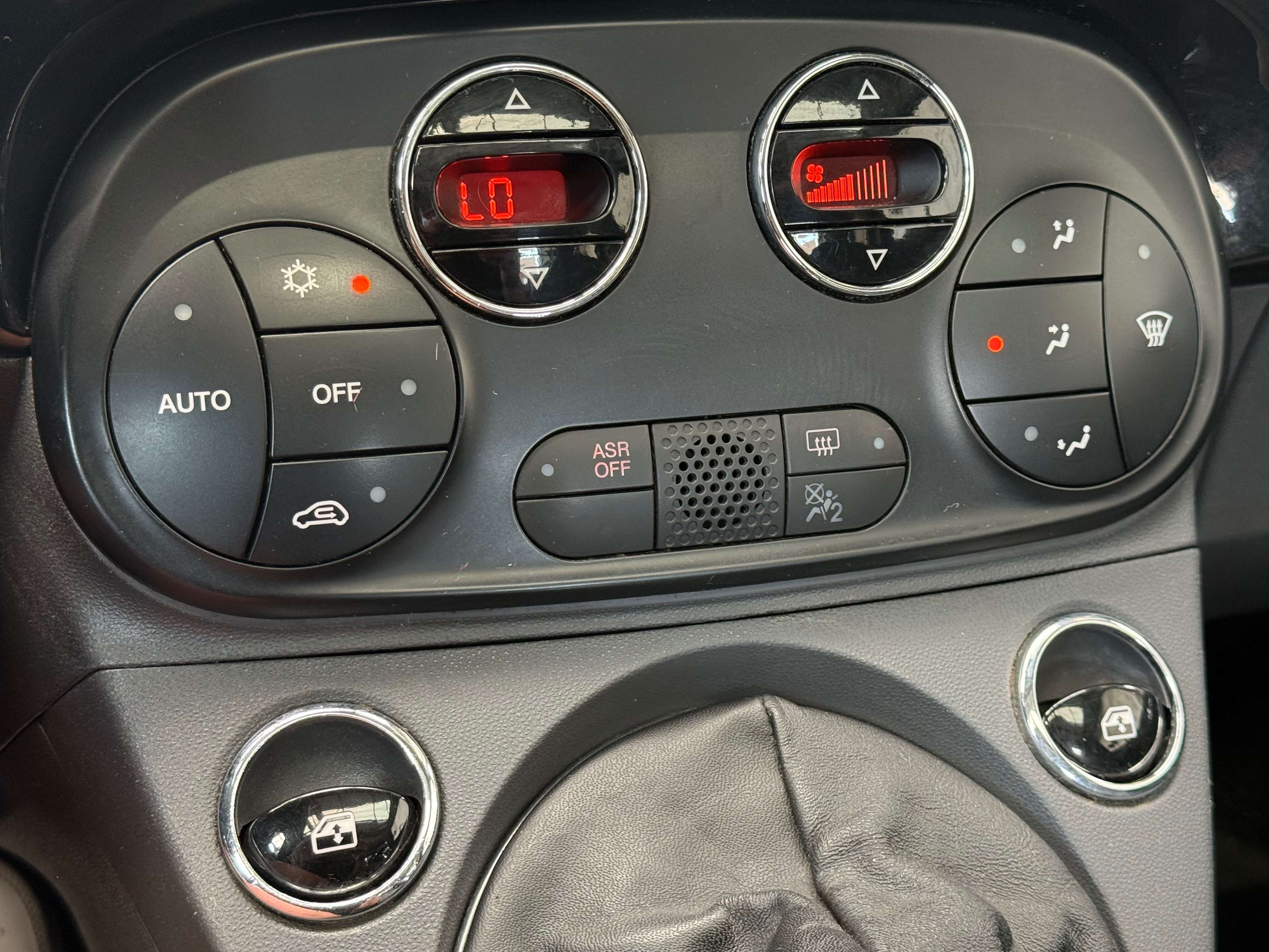 Fiat 500 500 1.2i Lounge Edition /Navi/Pano/Led/Pdc/Garantie/