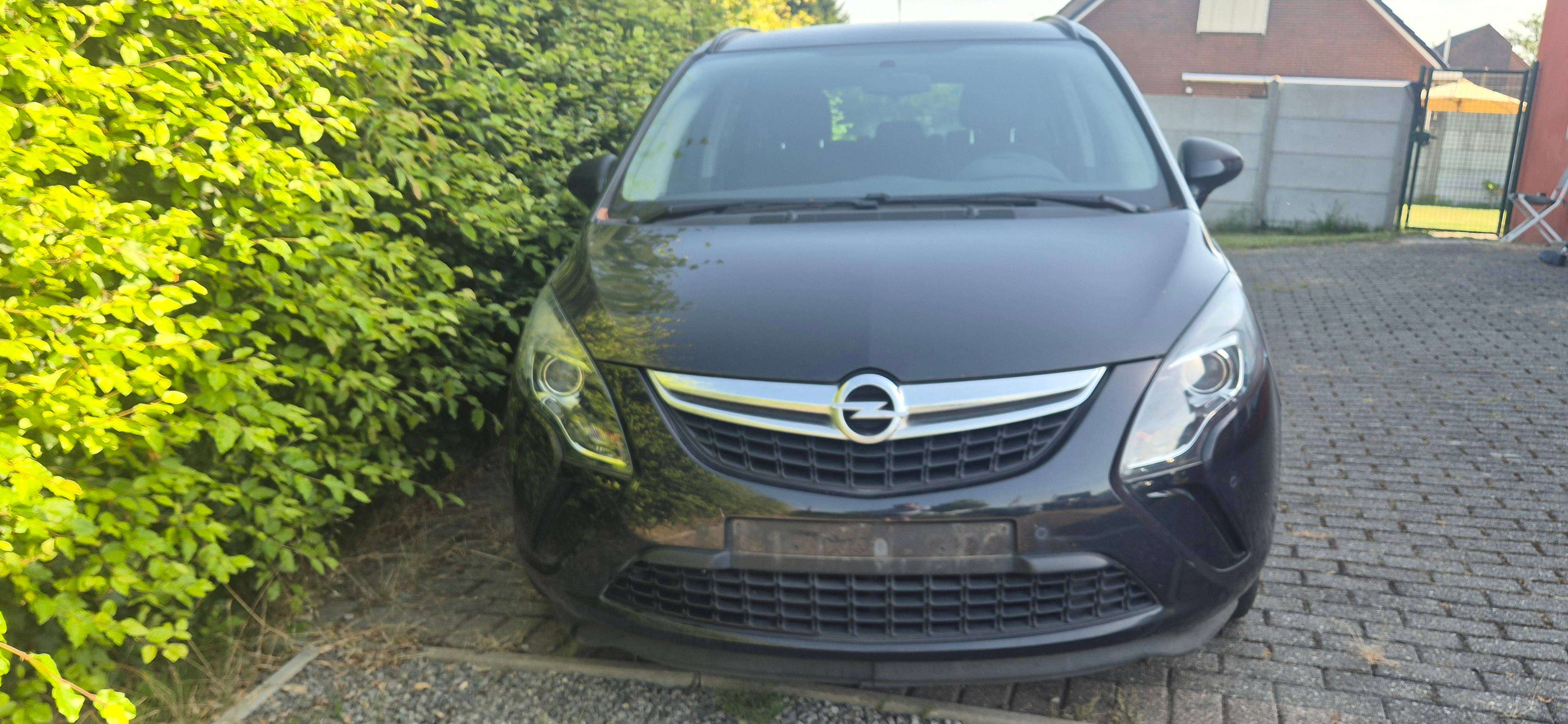 Opel Zafira Tourer 2.0 CDTi * 7place* (3.140€ + tva)