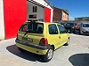Renault Twingo 1.2L 60 CHV ESSENCE - TRÈS ÉCONOMIQUE ET IDÉAL POUR UN JEUNE CONDUCTEUR thumbnail