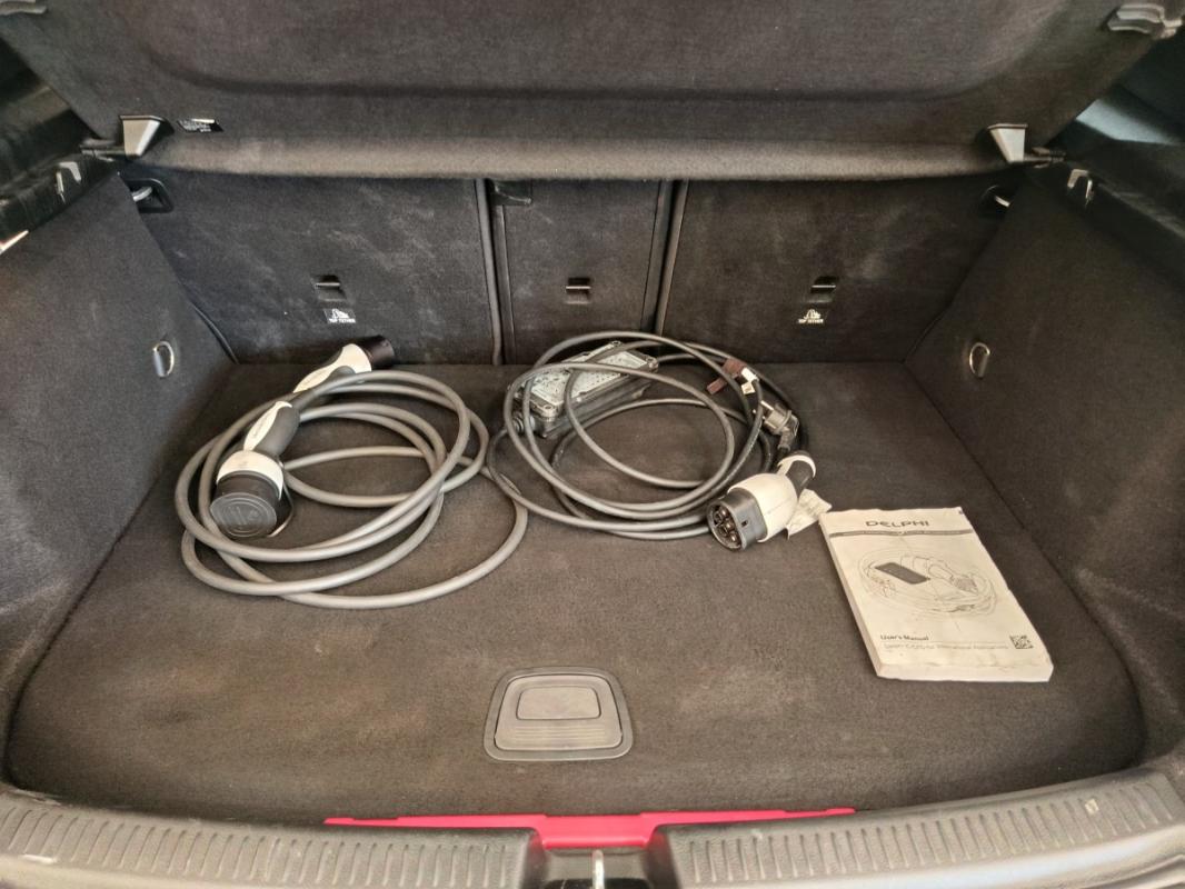 Mercedes-Benz Classe A Compact IV 250 e AMG Line 8G-DCT