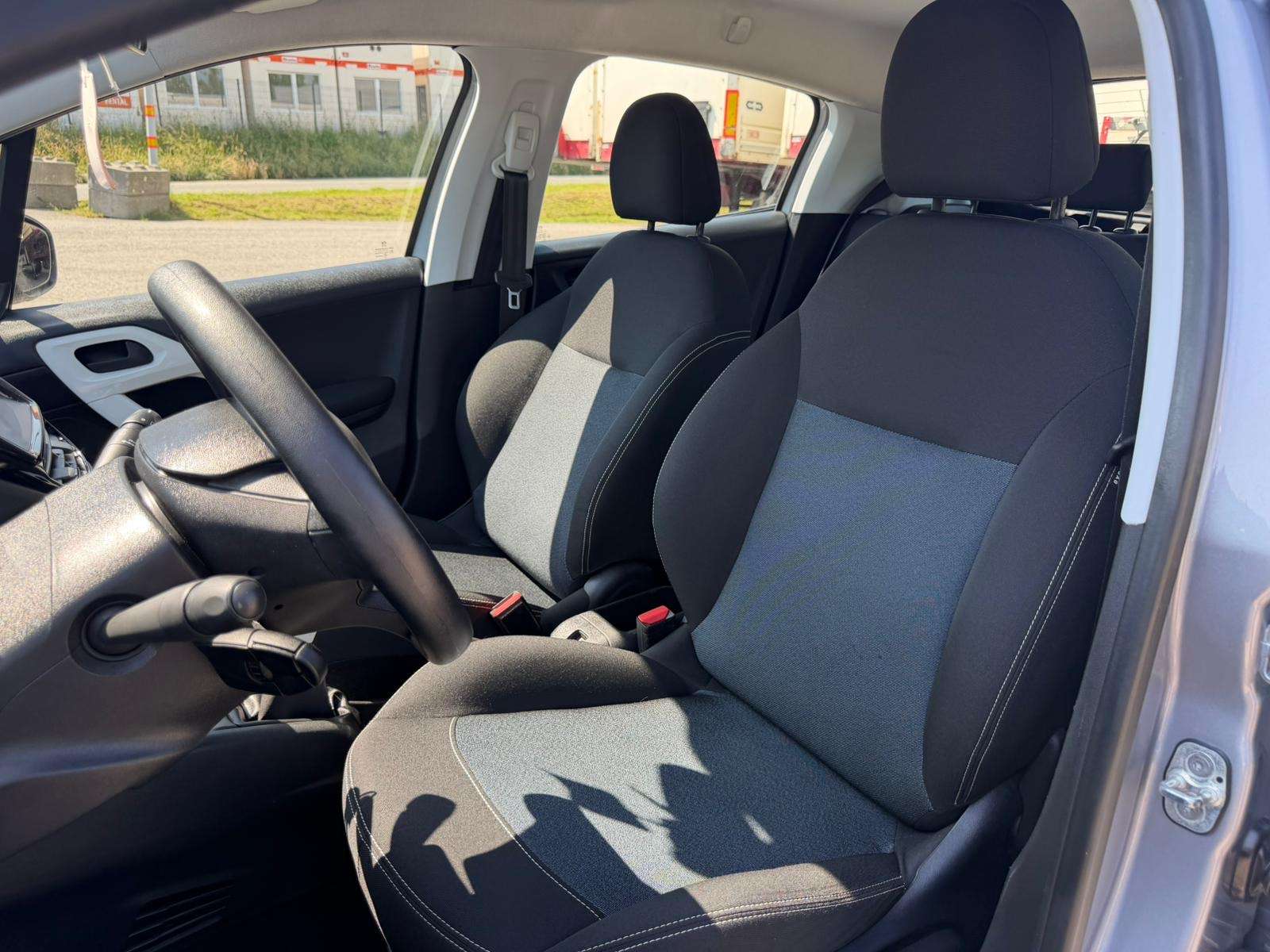 Peugeot 208 ROULE PARFAITEMENT