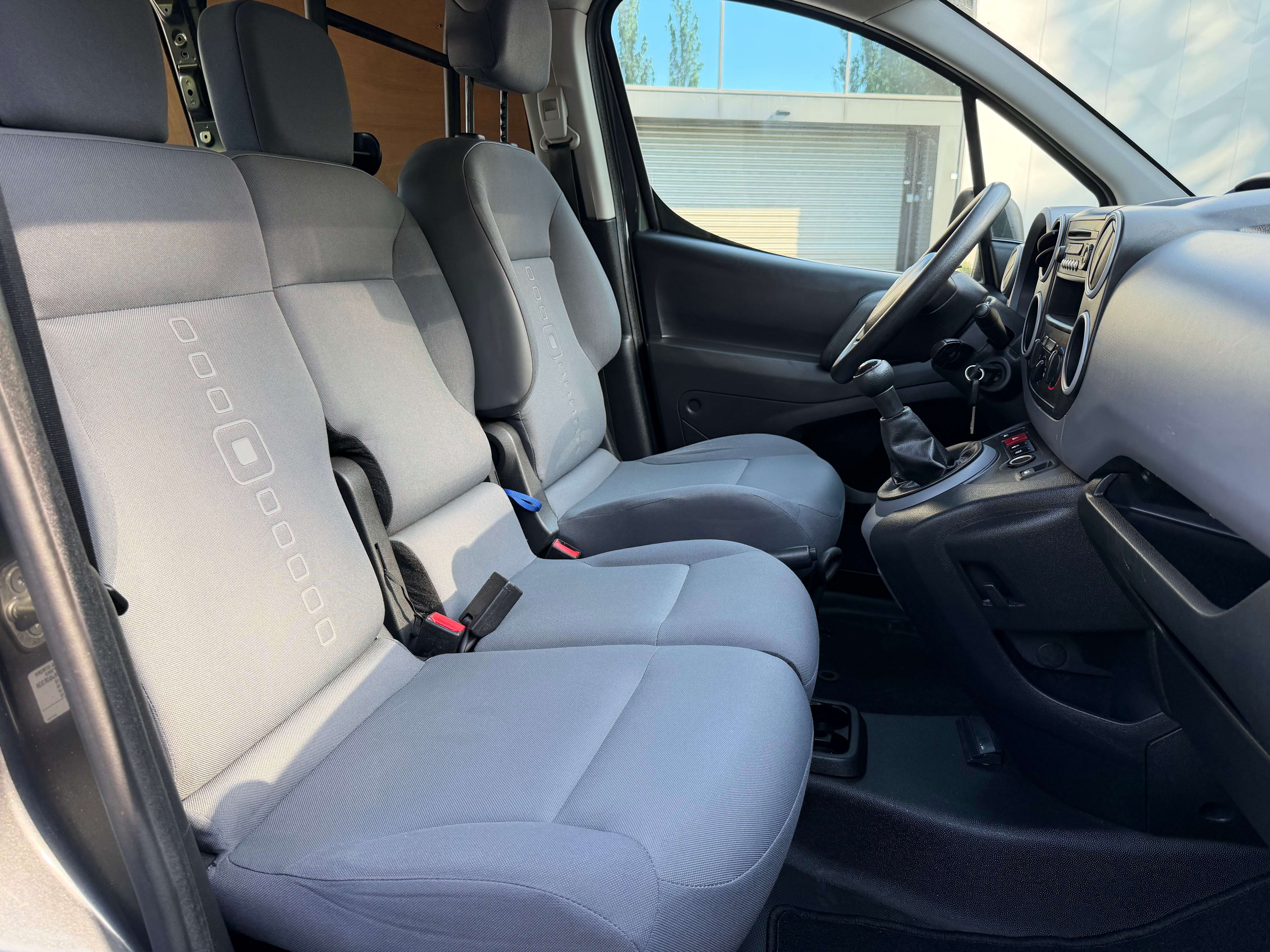 Citroen Berlingo * UTILITAIRE * TRES PROPRE * AIRCO * EURO 6B *