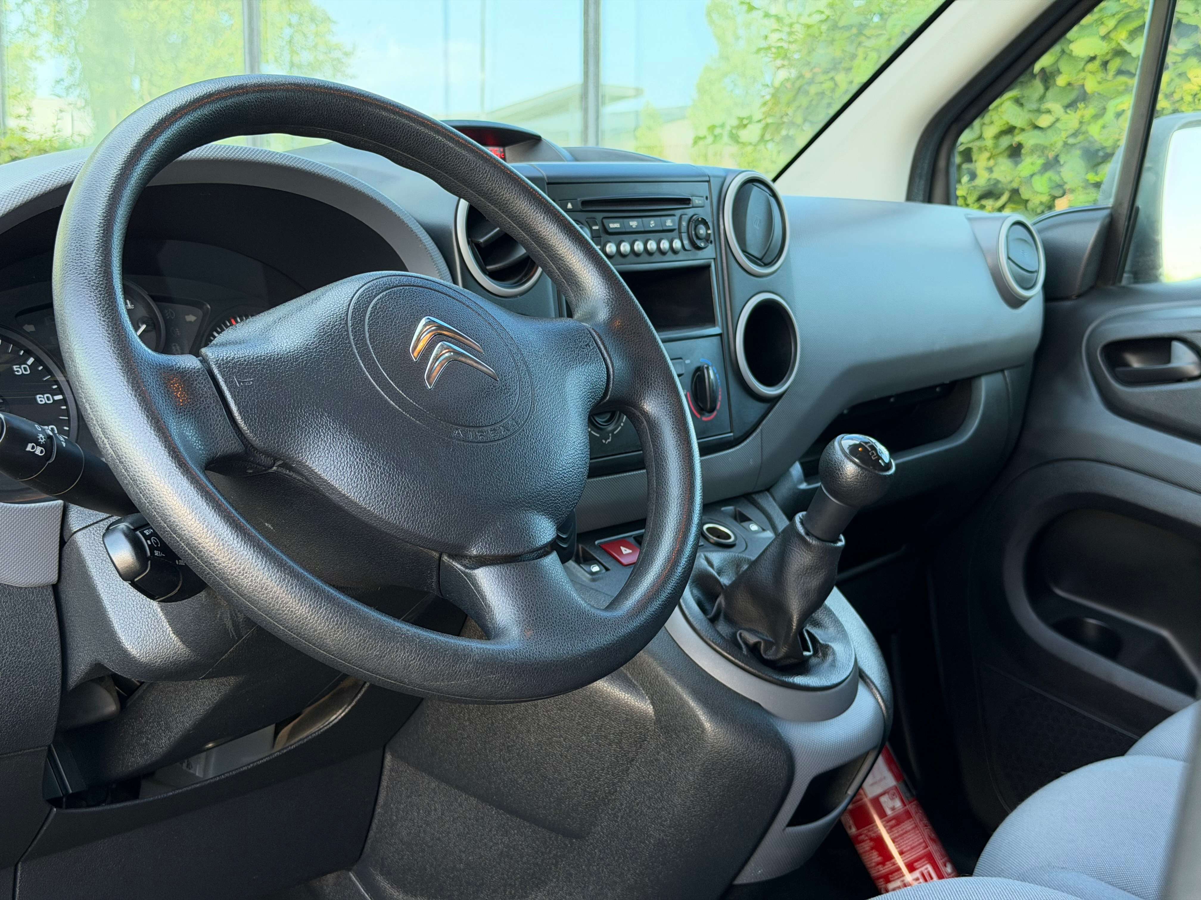 Citroen Berlingo * UTILITAIRE * TRES PROPRE * AIRCO * EURO 6B *