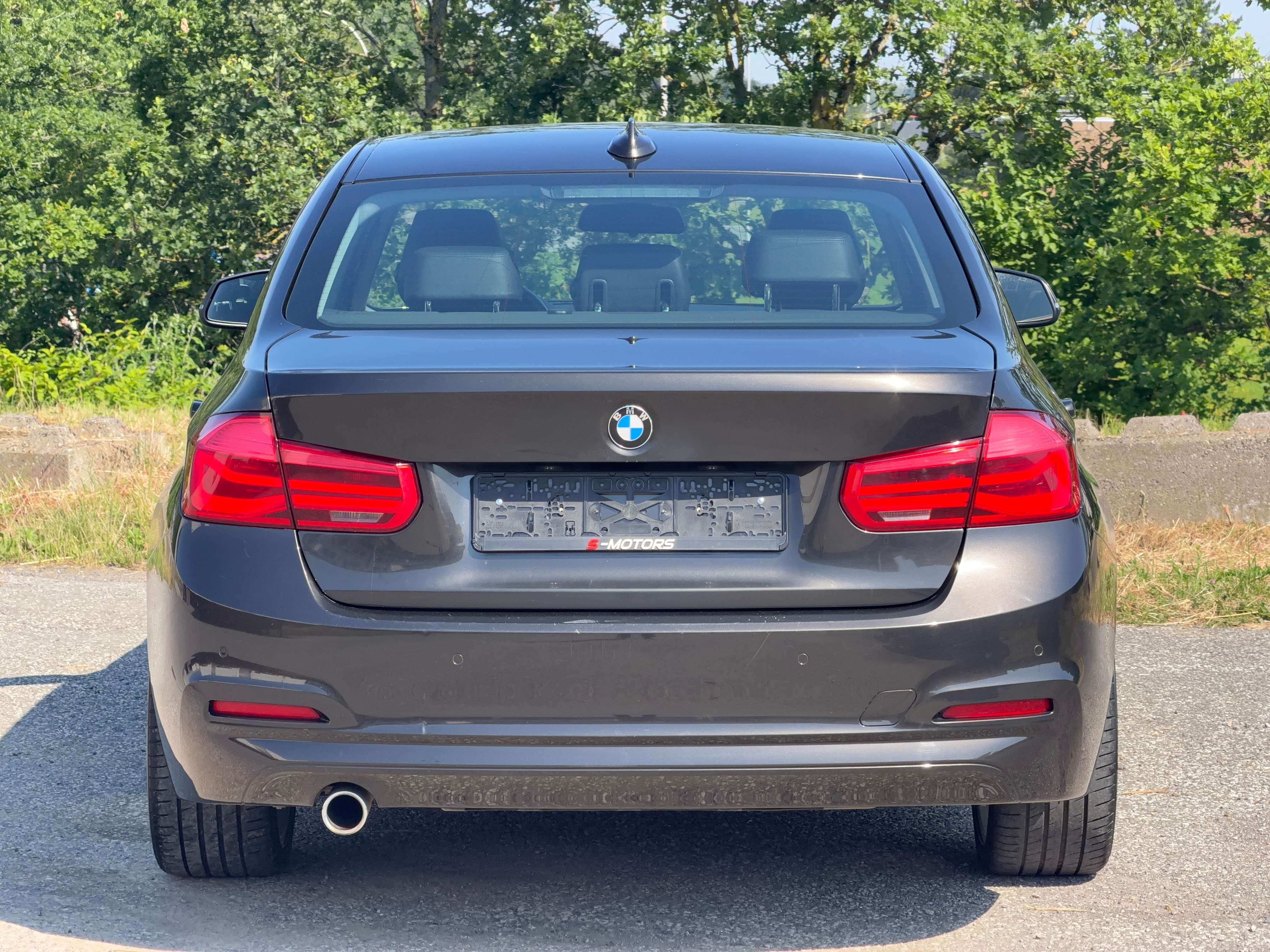 BMW 316 • AUTOMATIQUE • TRÈS PROPRE • ROULE PARFAITEMENT