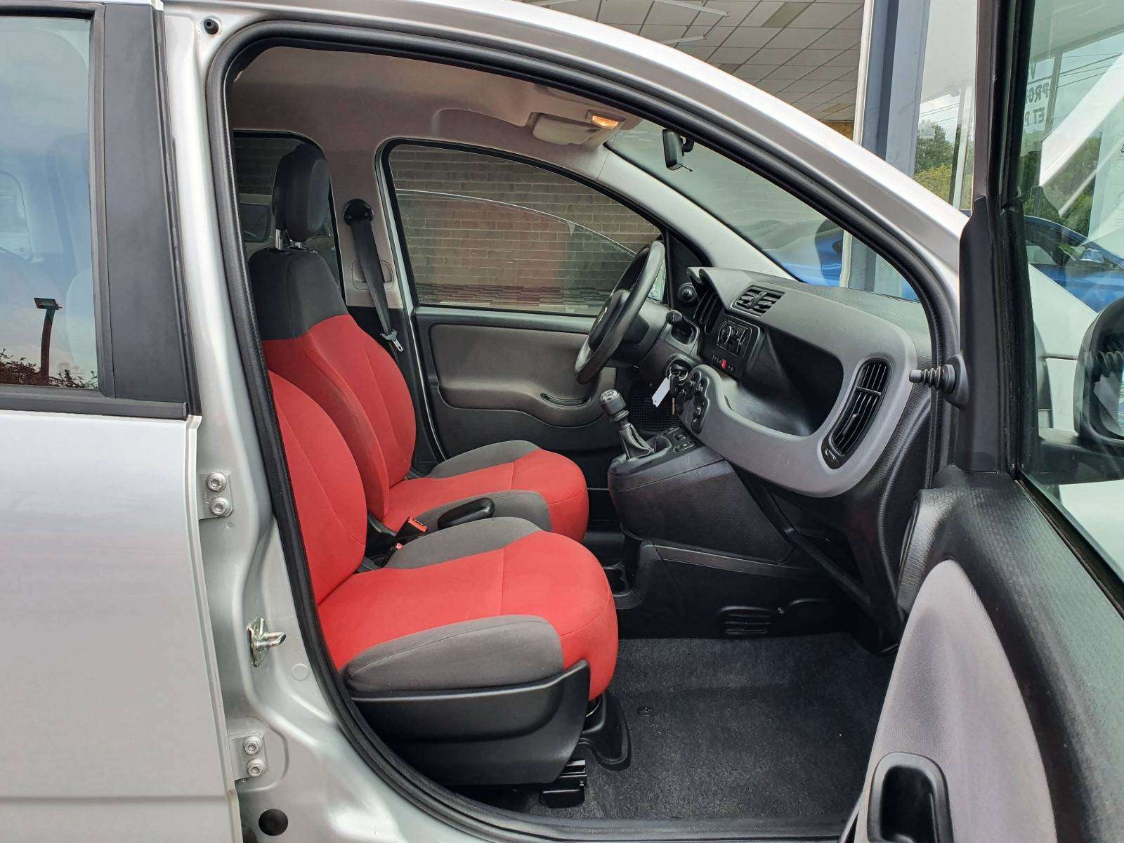 Fiat Panda 🟢1.2 ESSENCE 69CV