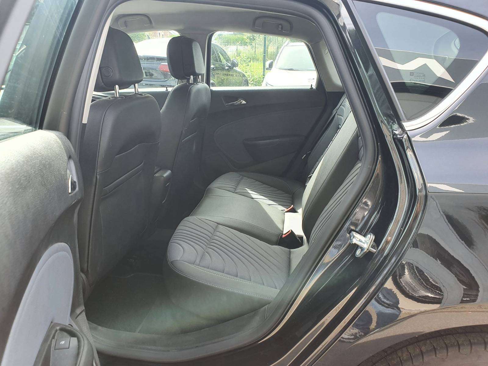 Opel Astra 🟢1.6 ESSENCE 115CV - GPS - CLIMATISATION - 1ER PROPRIETAIRE