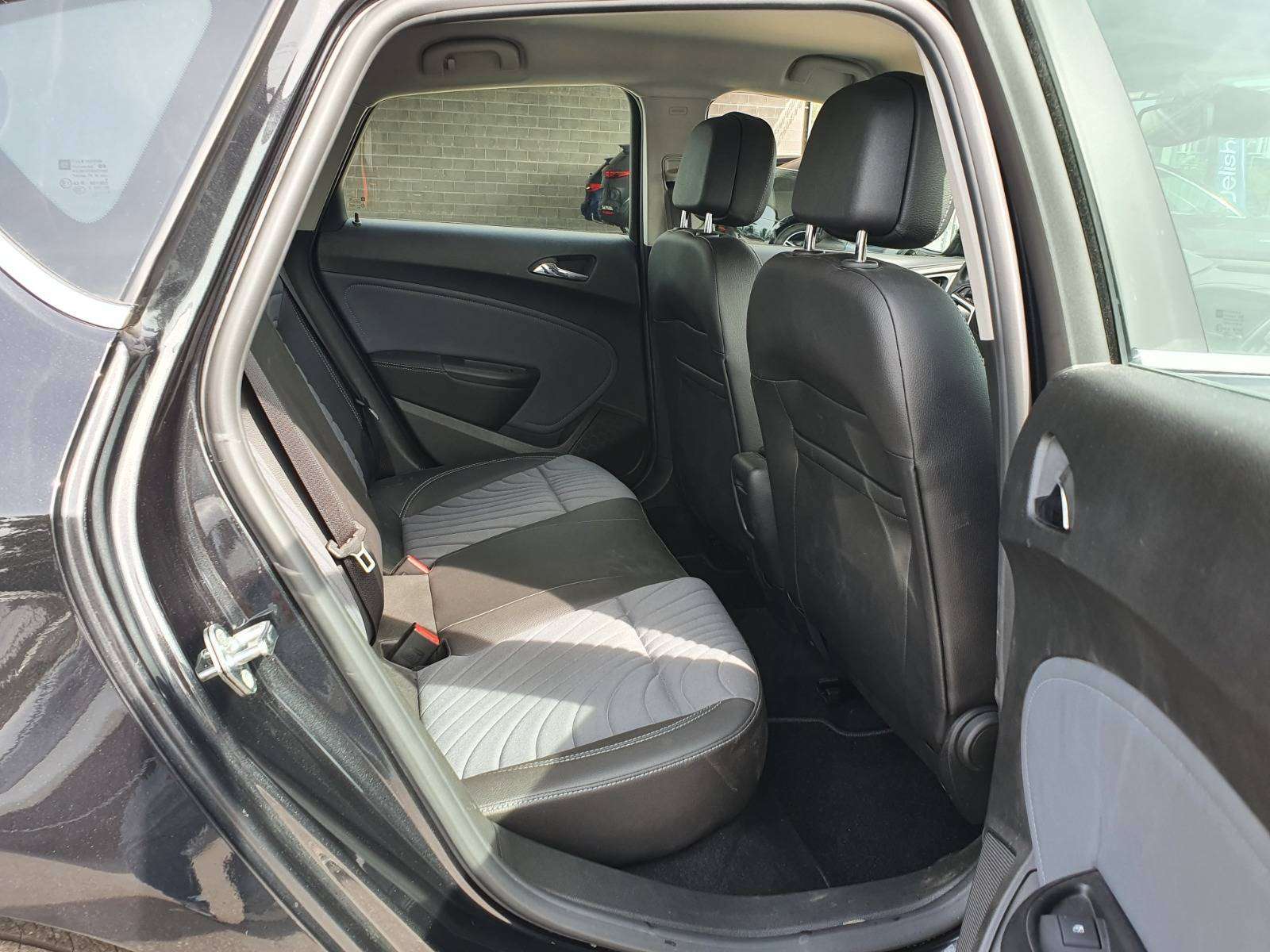 Opel Astra 🟢1.6 ESSENCE 115CV - GPS - CLIMATISATION - 1ER PROPRIETAIRE