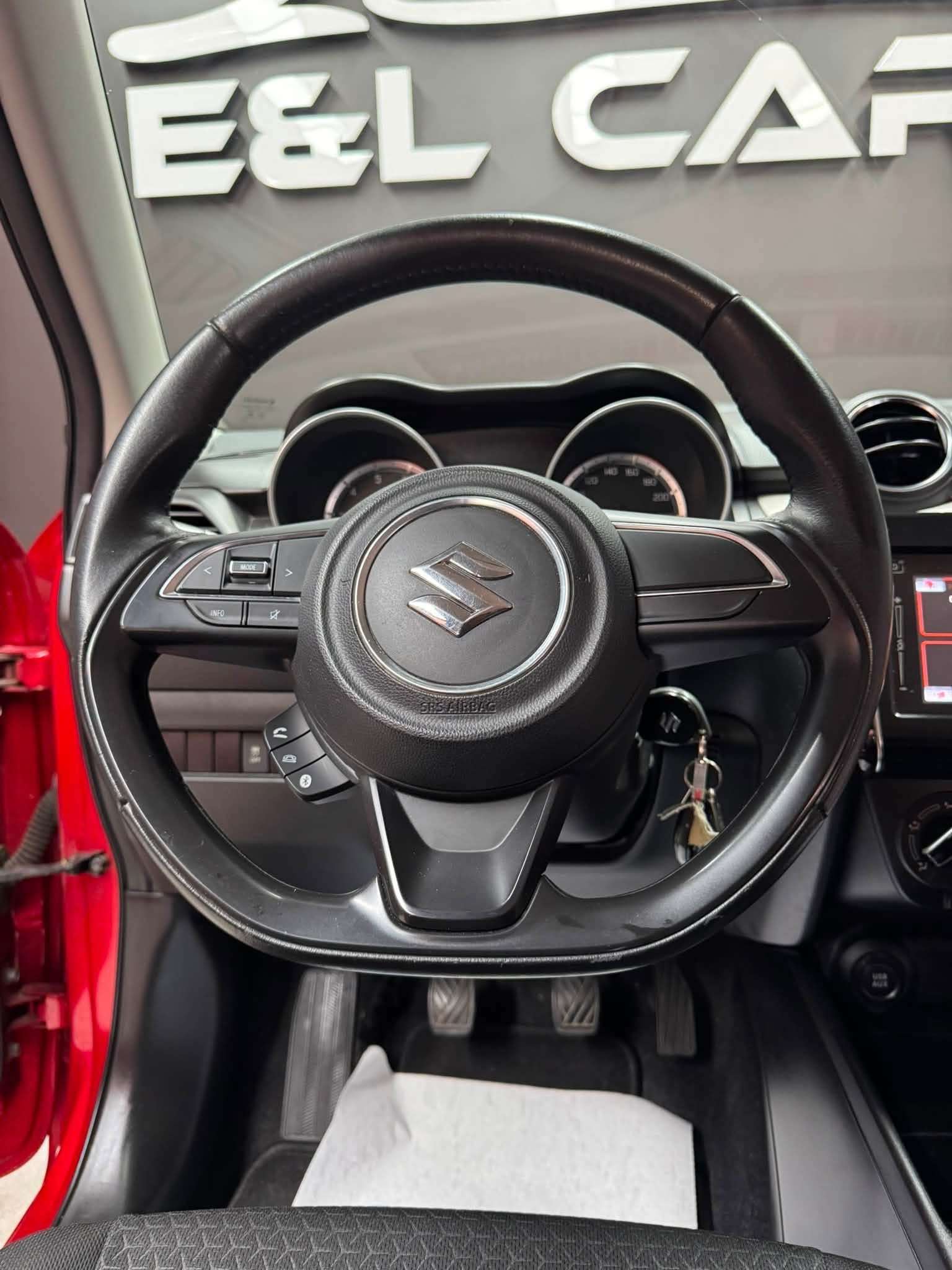 Suzuki Swift Réservé