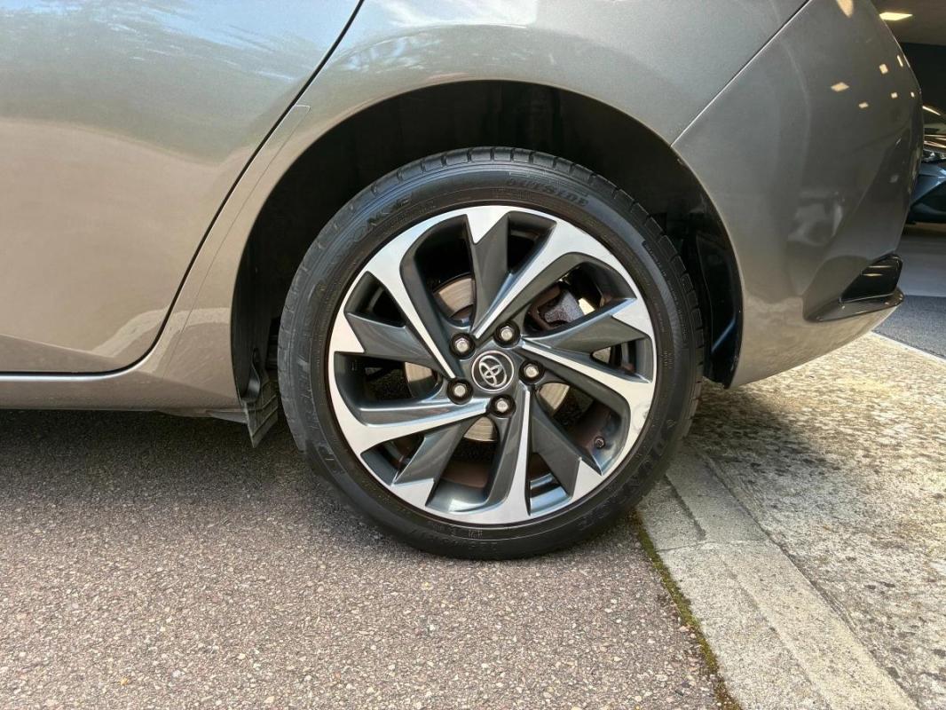 Toyota Auris 1.8 HSD 136H 100 HYBRID DESIGN BUSINESS |1ERE MAIN | CARPLAY CAMERA DE RECUL| REF01