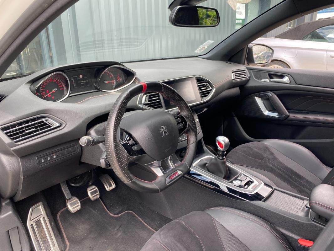 Peugeot 308 PureTech 263ch SS BVM6 GTi by PEUGEOT SPORT - SUIVI DENON CARPLAY SIÈGES CHAUFFANTS