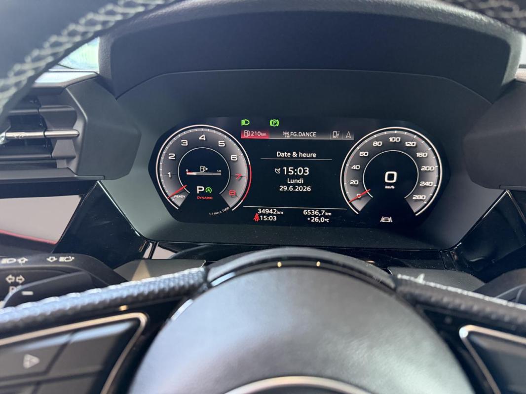 Audi A3 Berline 1.5 35 TFSI - 150 BV S-Tronic 7 8Y S line PHASE 1