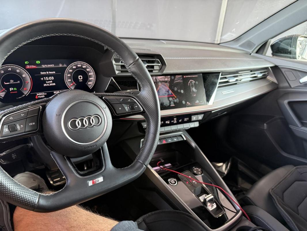 Audi A3 Berline 1.5 35 TFSI - 150 BV S-Tronic 7 8Y S line PHASE 1