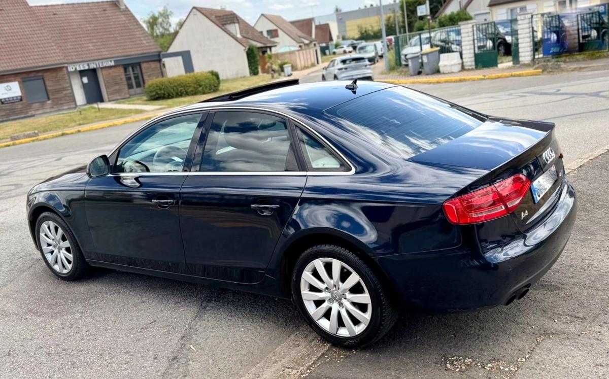 Audi A4 2.0 TFSI 211 AMBITION LUXE BVA TOIT OUVRANT
