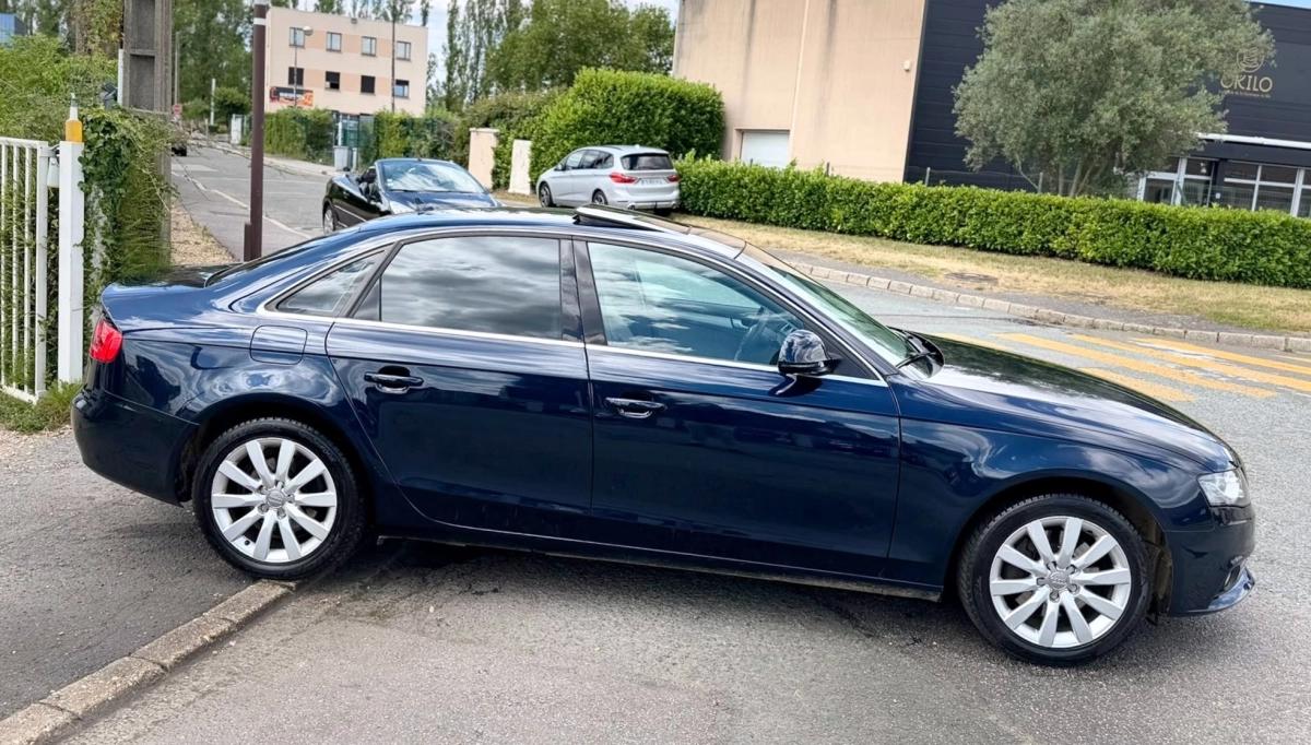 Audi A4 2.0 TFSI 211 AMBITION LUXE BVA TOIT OUVRANT
