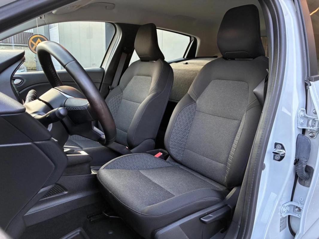 Renault Clio 5 E-TECH 140H 90 HYBRID | 1ERE MAIN SUIVI SOCIETE 2 PLACES CARPLAY REFGD939