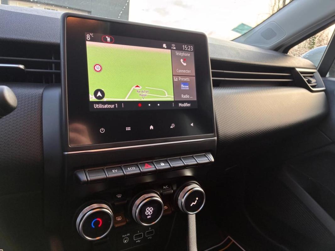 Renault Clio 5 E-TECH 140H 90 HYBRID | 1ERE MAIN SUIVI SOCIETE 2 PLACES CARPLAY REFGD939