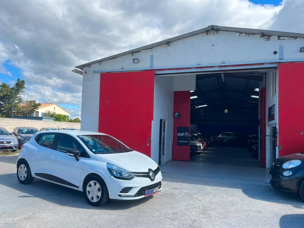 Renault Clio IV 1.2i 73 CHV ESSENCE FAIBLE KMS - ENTIÈREMENT RÉVISÉE ET GARANTIE 12 MOIS EN EUROPE