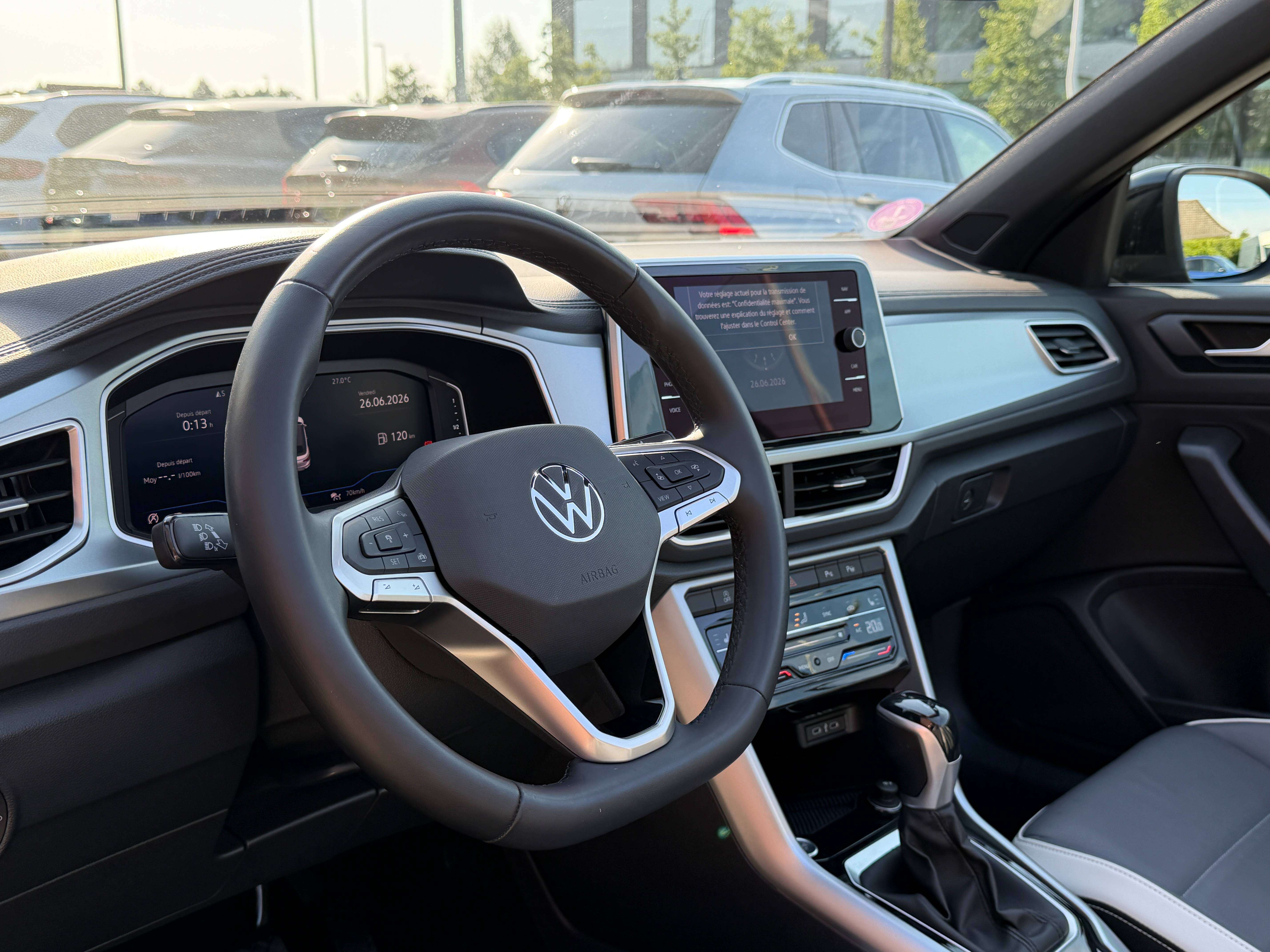 Volkswagen T-Roc Sg chauffants - CarPlay - Caméra - Cuir