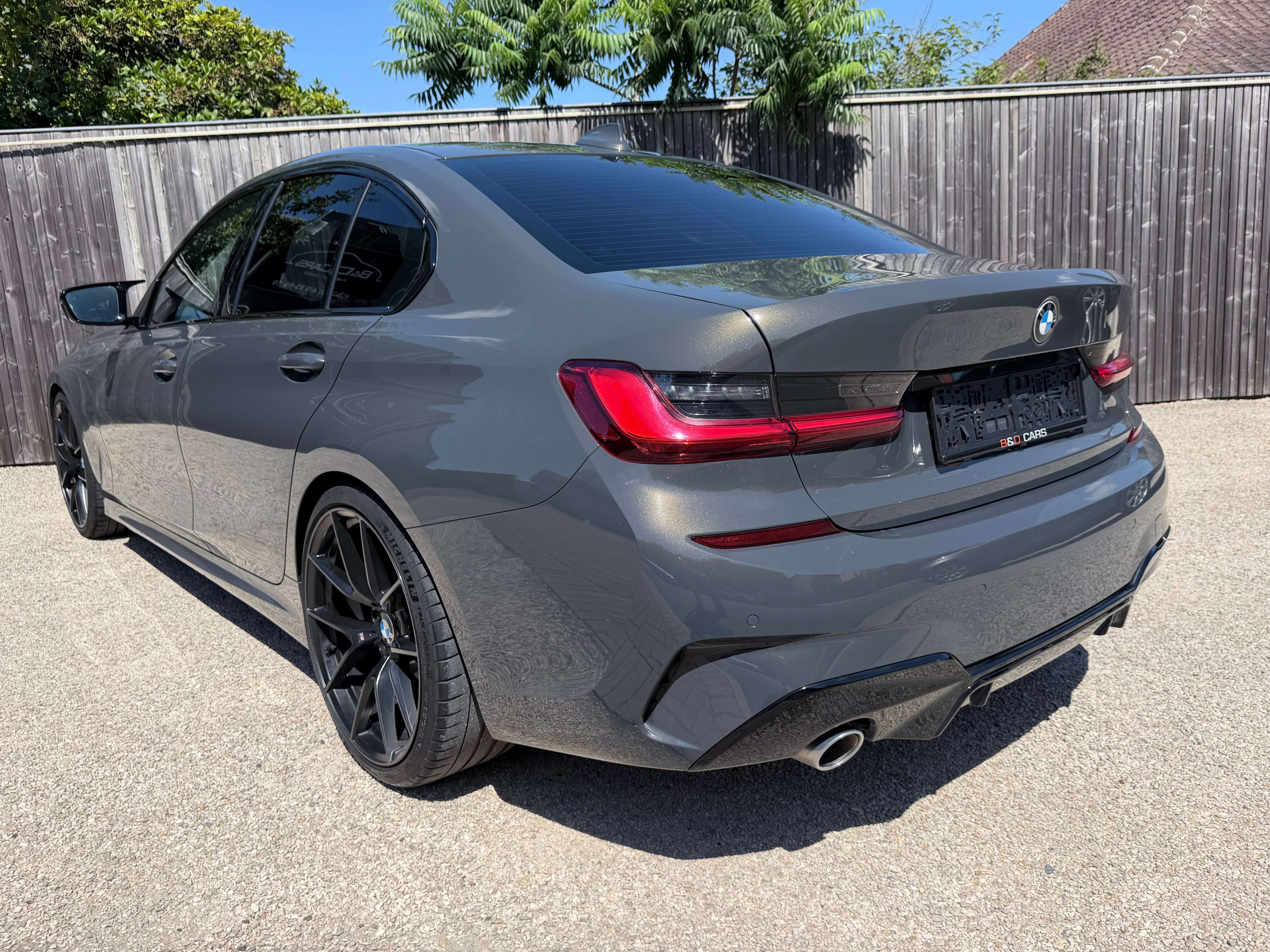 BMW 318 318d M-SPORT 20"/FULL-LED/ZETELVERW./CARPLAY..