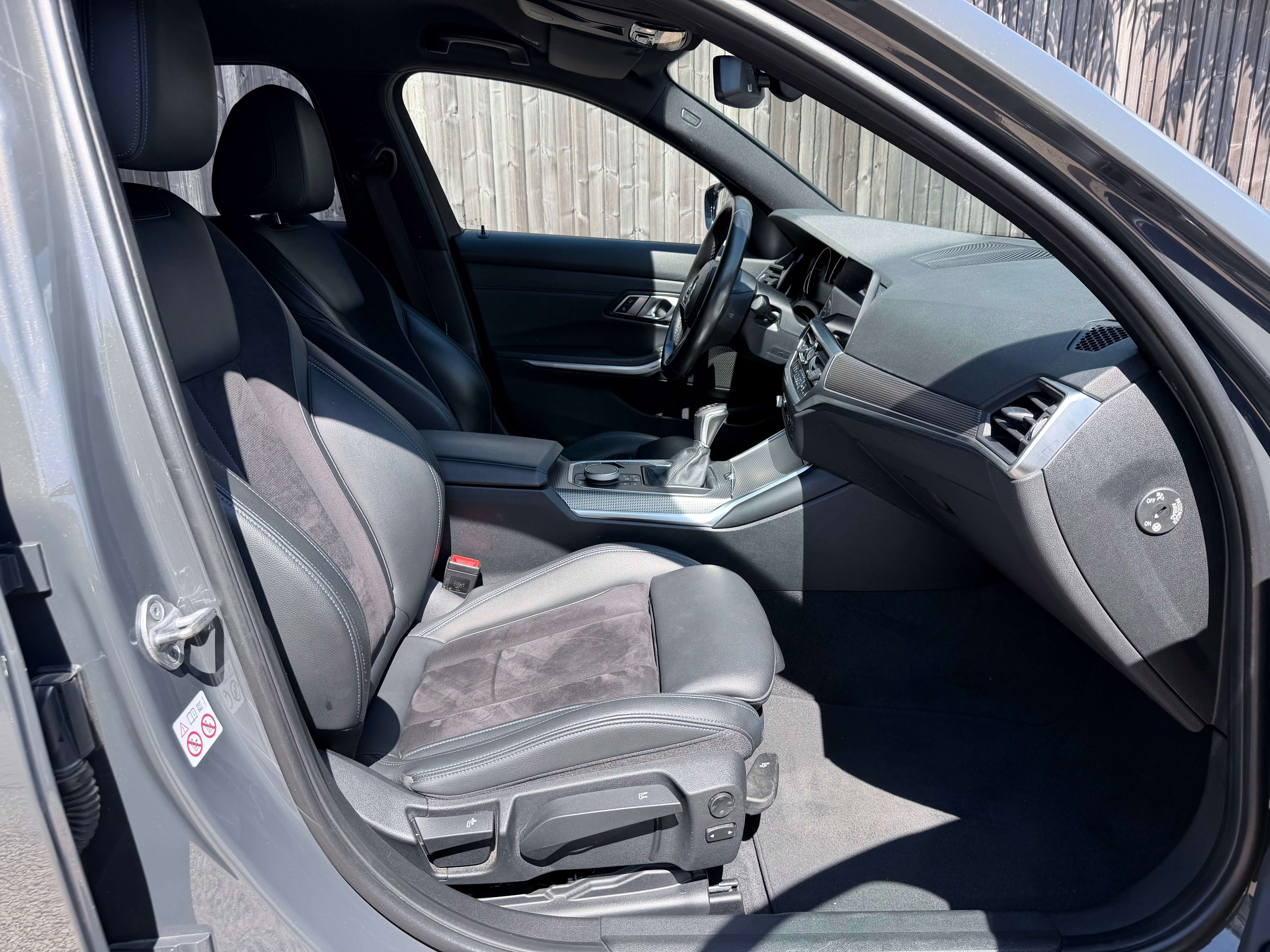 BMW 318 318d M-SPORT 20"/FULL-LED/ZETELVERW./CARPLAY..