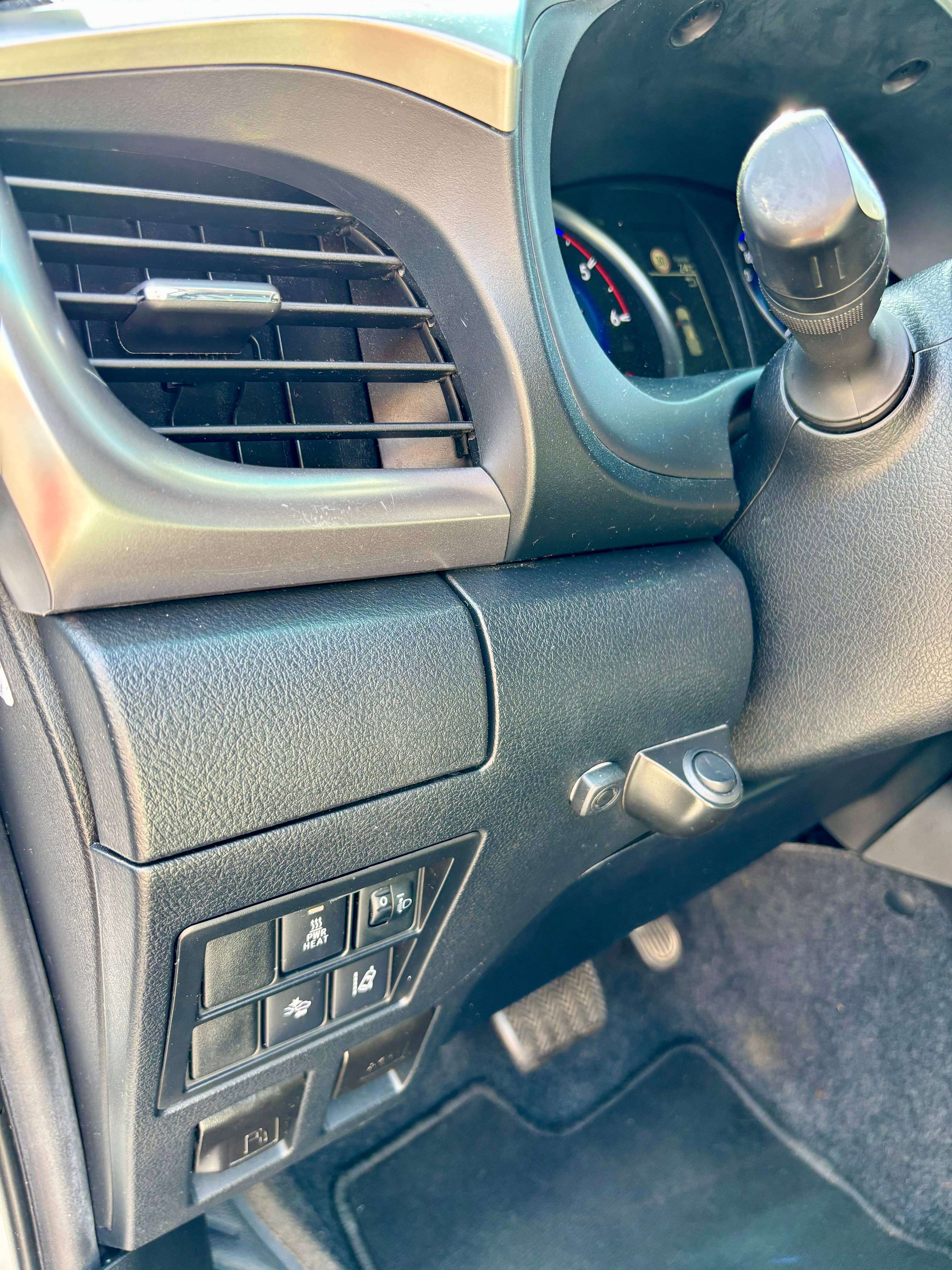 Toyota Hilux 2.4D4 28.500 HTVA "Zagora Edition " 1.Owner/Belgium Car