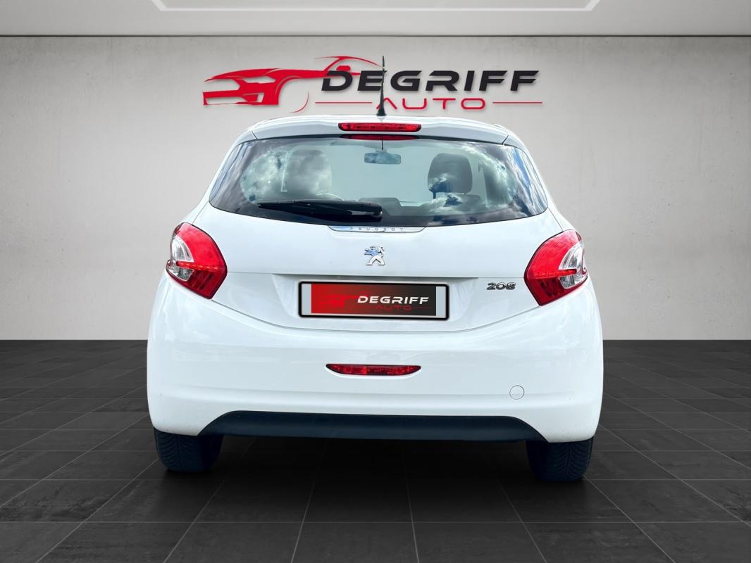 Peugeot 208 1.2 VTi 82ch BVM5 Allure