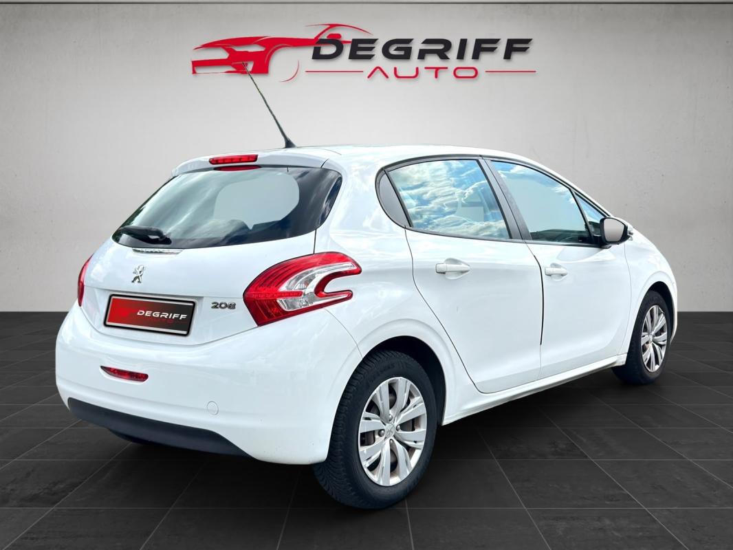 Peugeot 208 1.2 VTi 82ch BVM5 Allure