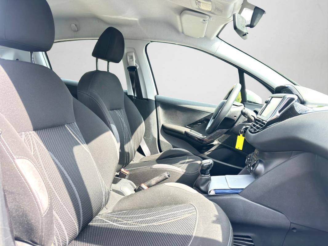 Peugeot 208 1.2 VTi 82ch BVM5 Allure