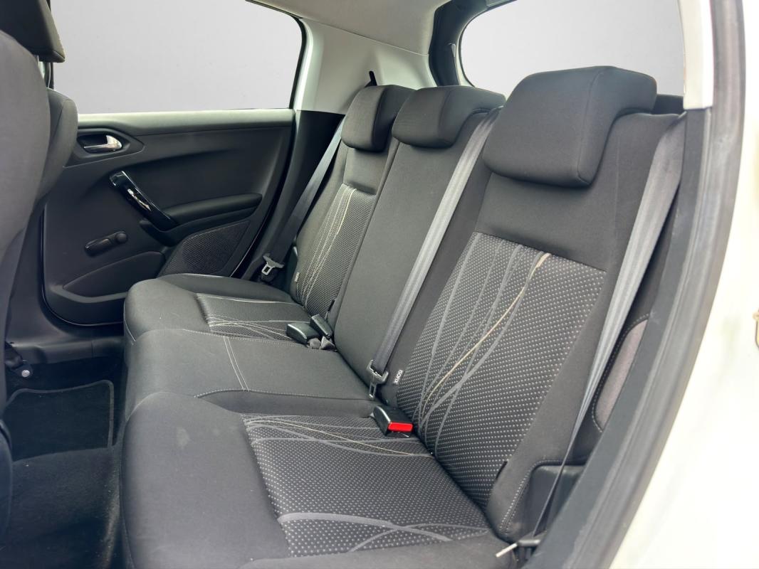 Peugeot 208 1.2 VTi 82ch BVM5 Allure